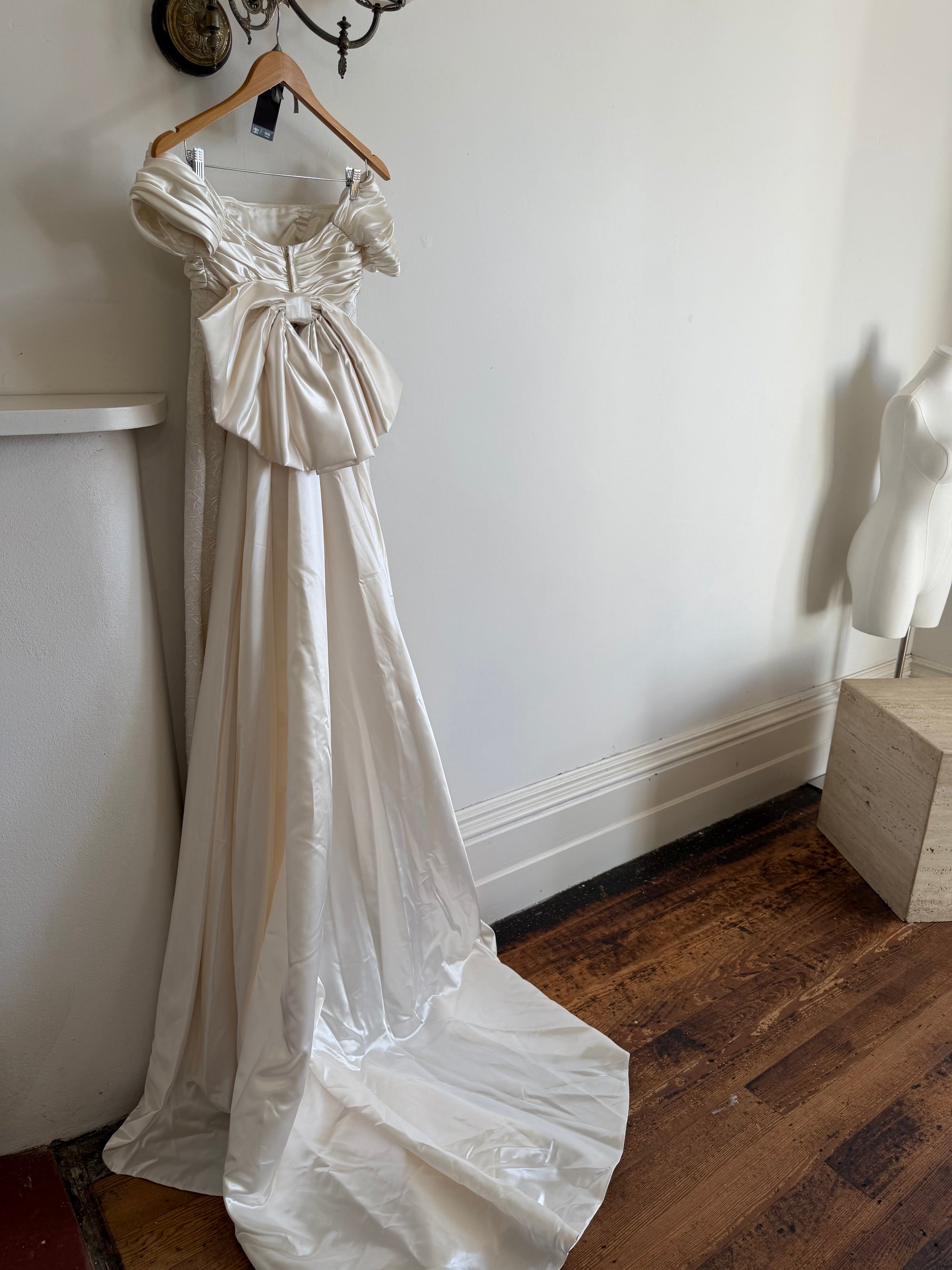 Vintage 90s Jacquard Lace Off Shoulder Wedding Gown with Bow and Train