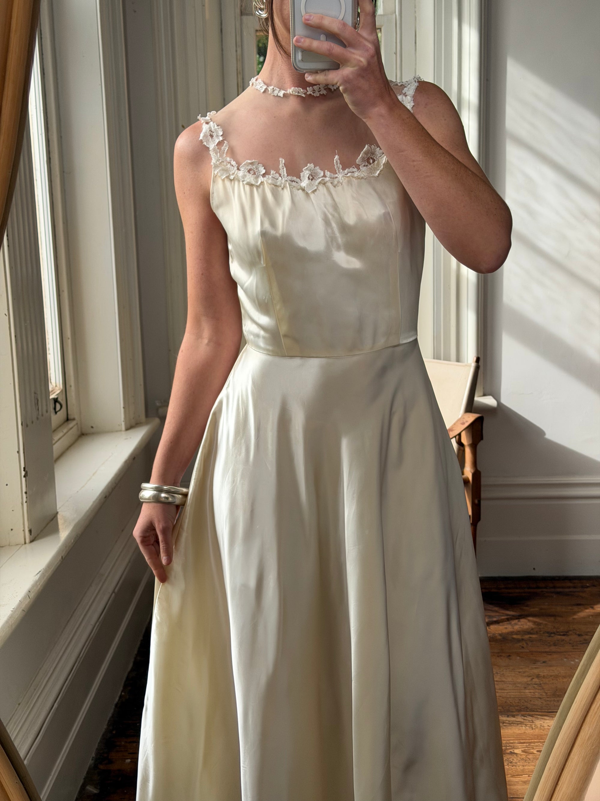 Vintage 40s Liquid Satin Sleeveless Floral Wedding Dress