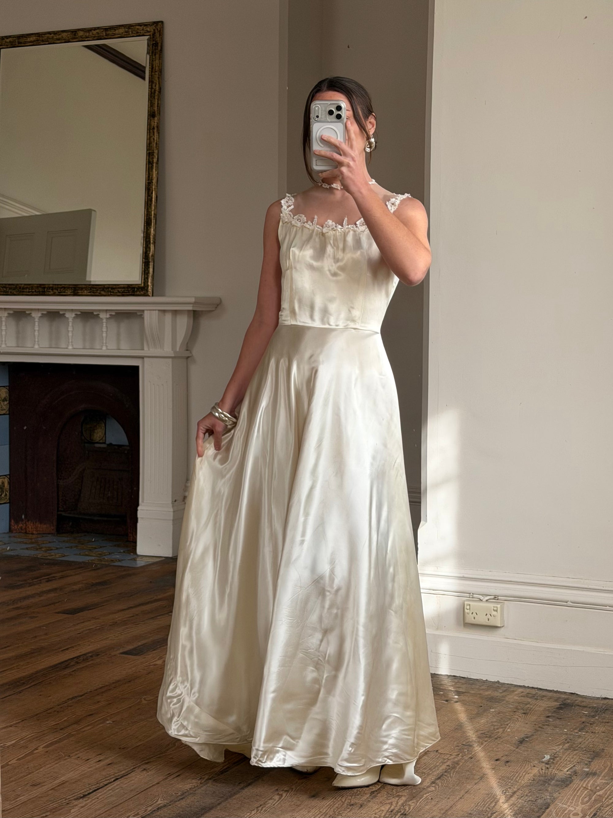Vintage 40s Liquid Satin Sleeveless Floral Wedding Dress