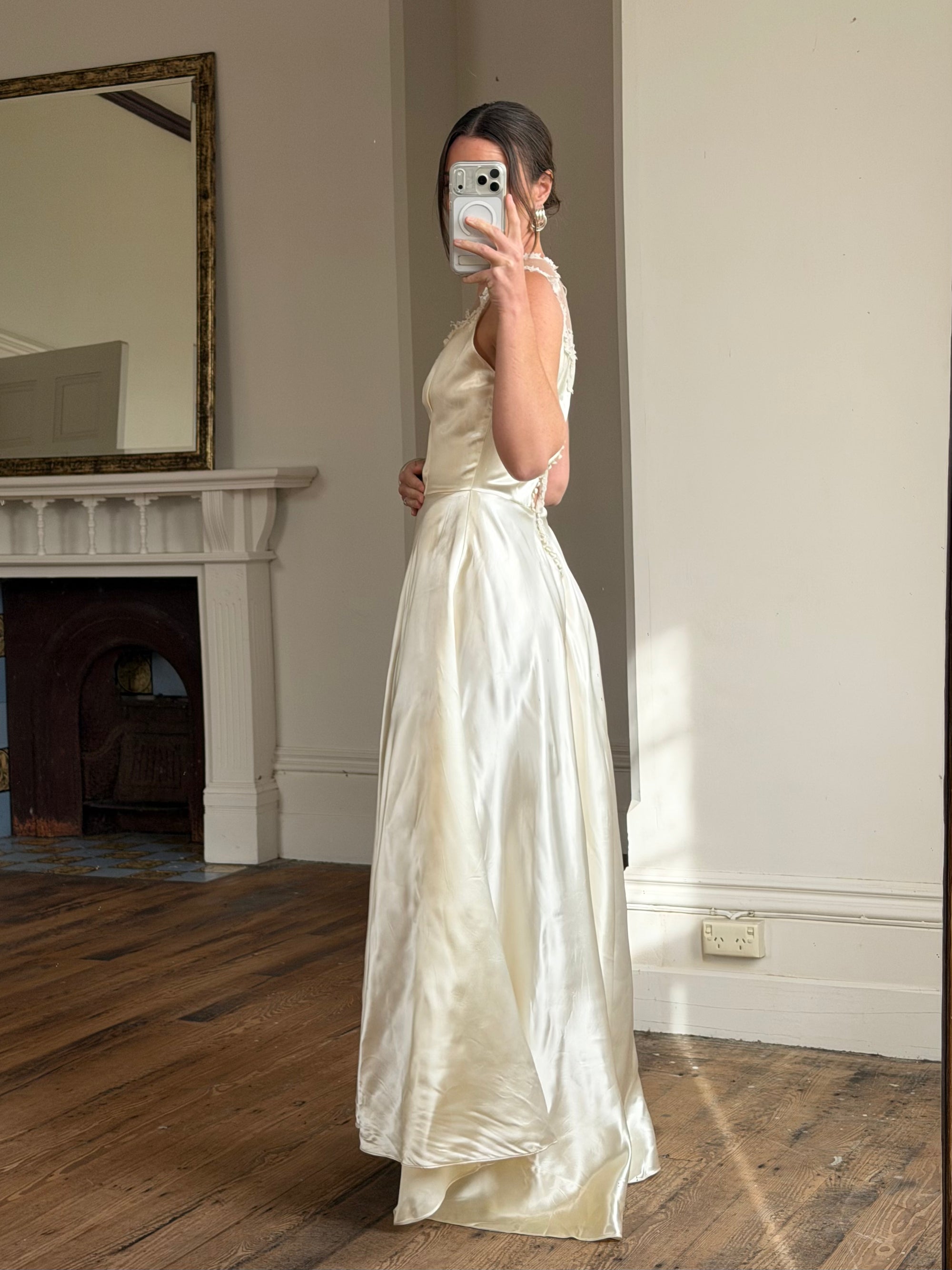 Vintage 40s Liquid Satin Sleeveless Floral Wedding Dress
