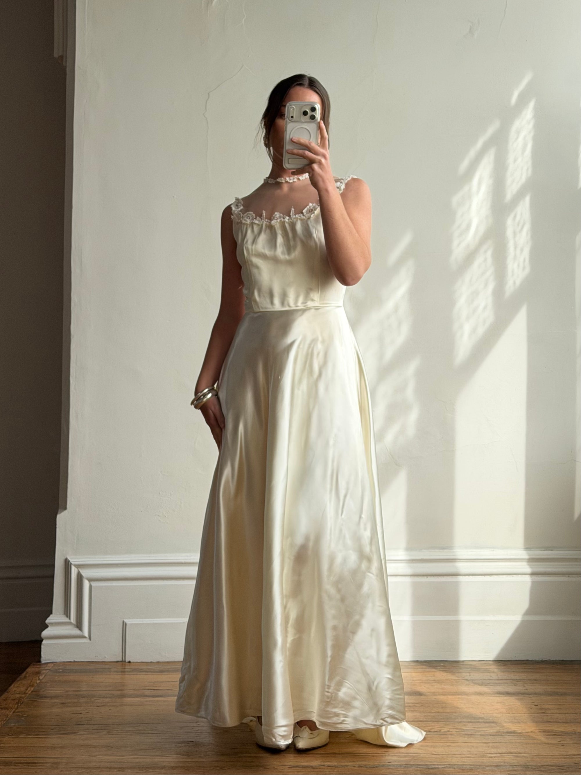 Vintage 40s Liquid Satin Sleeveless Floral Wedding Dress