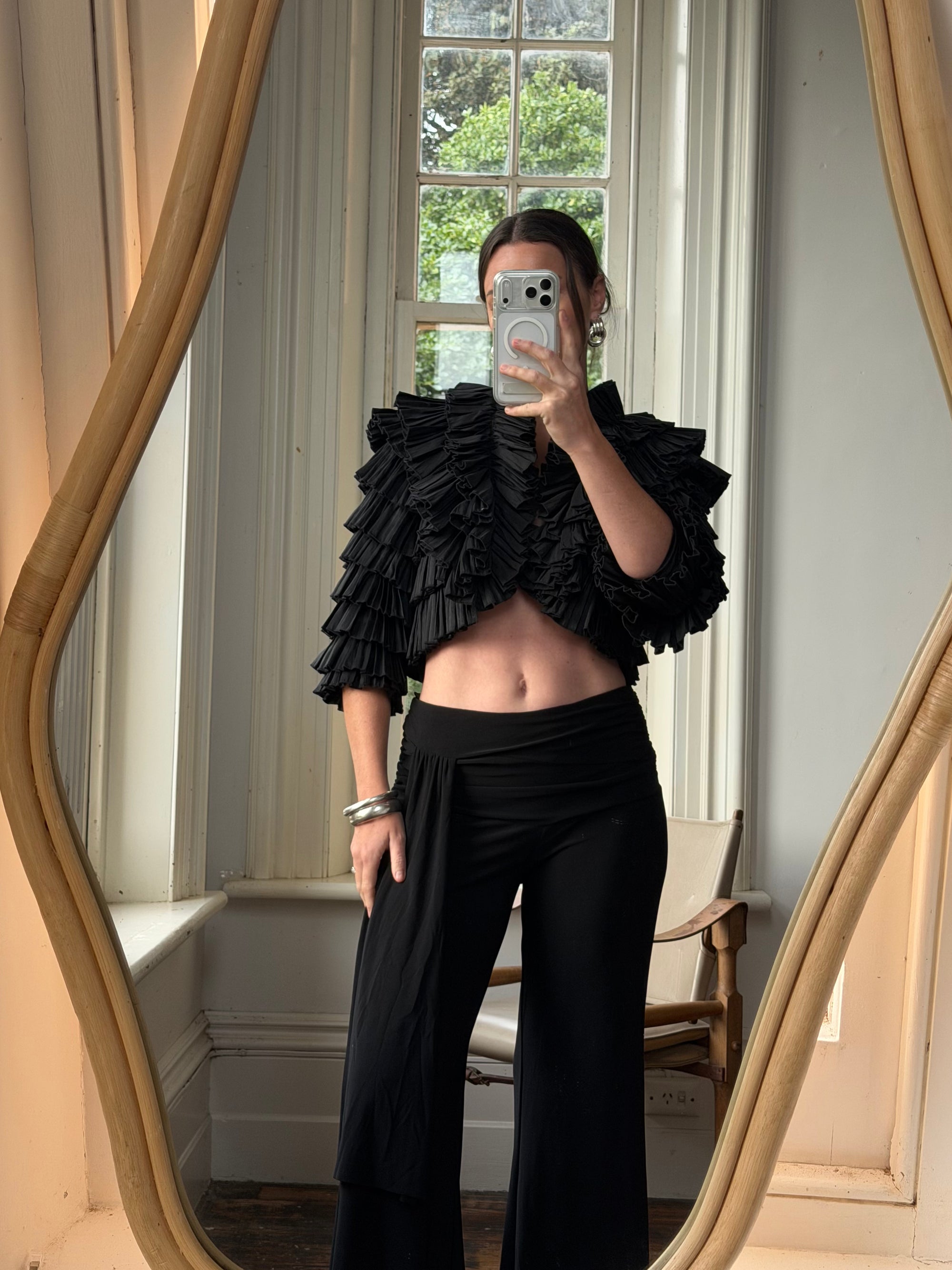 Vintage 90s Accordion Ruffle Frill Cropped Bolero Noir