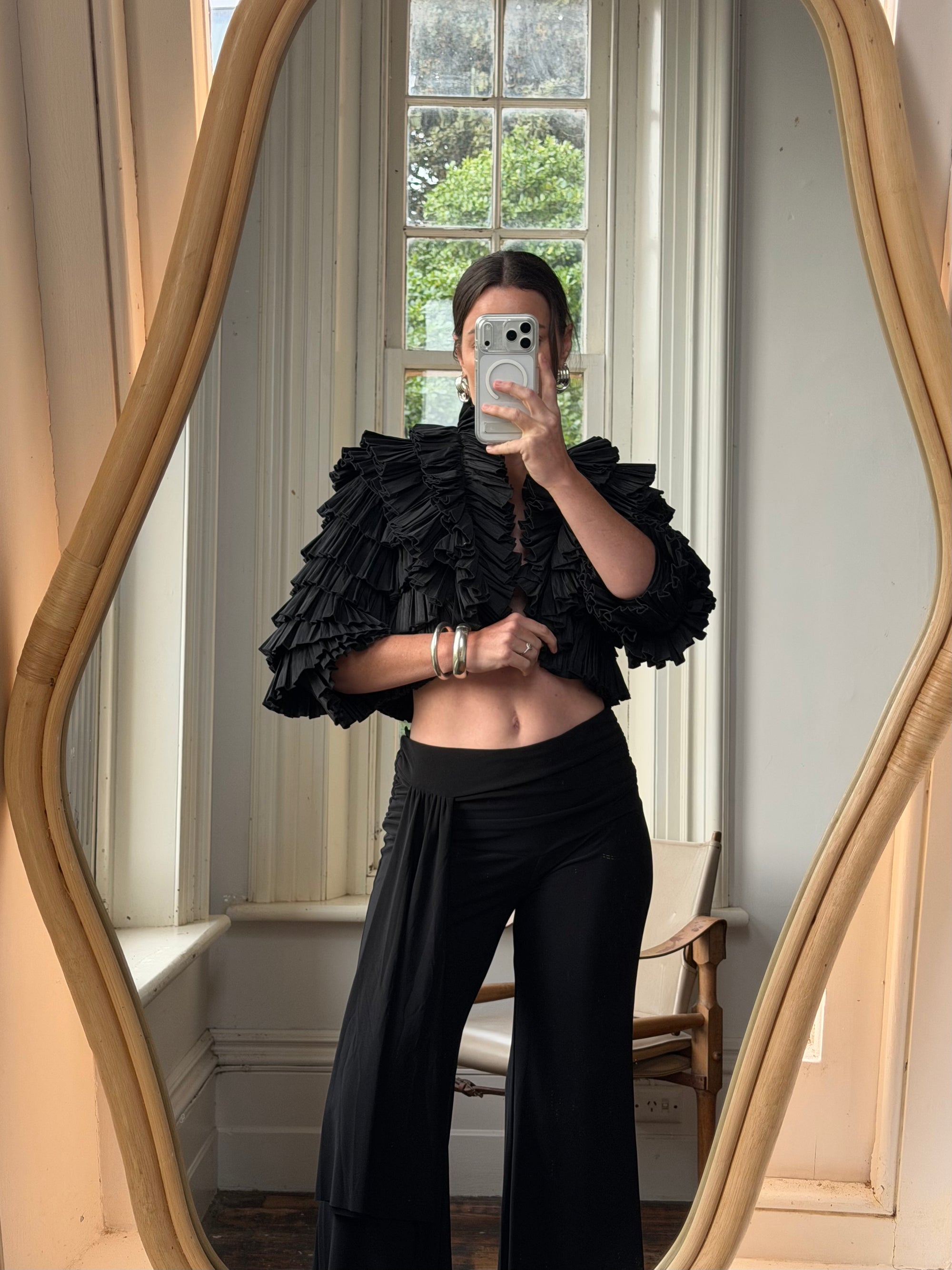 Vintage 90s Accordion Ruffle Frill Cropped Bolero Noir