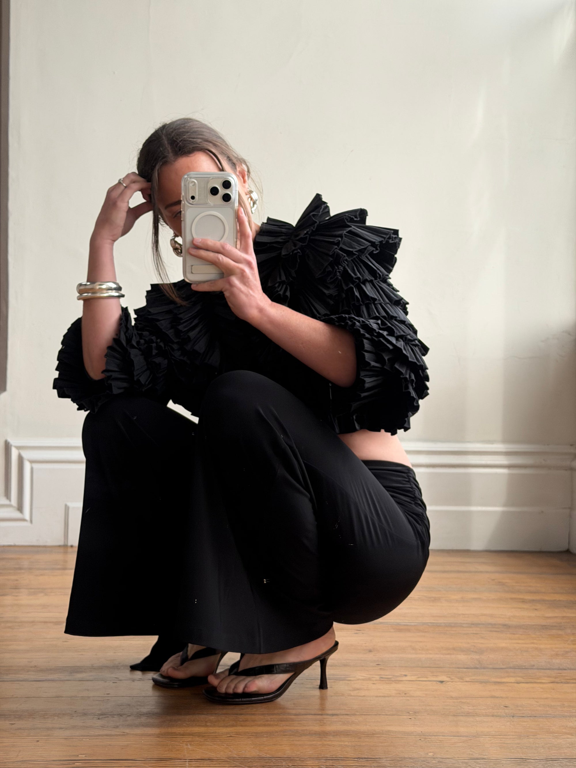 Vintage 90s Accordion Ruffle Frill Cropped Bolero Noir