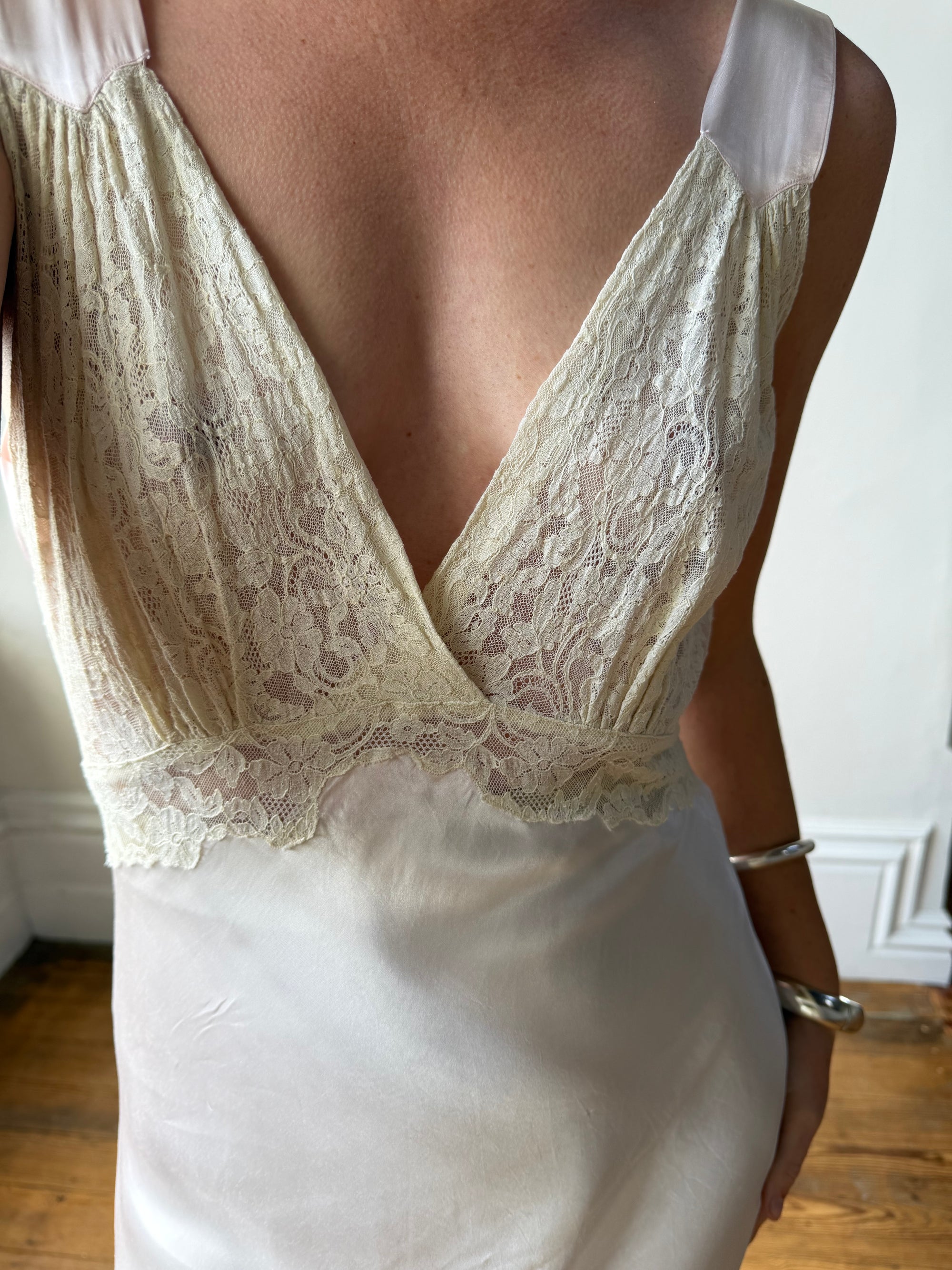 Vintage 40s Liquid Satin Lace Baby Pink Slip