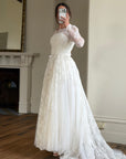Vintage 1950s White Lace Bow Tulle Bridal Gown