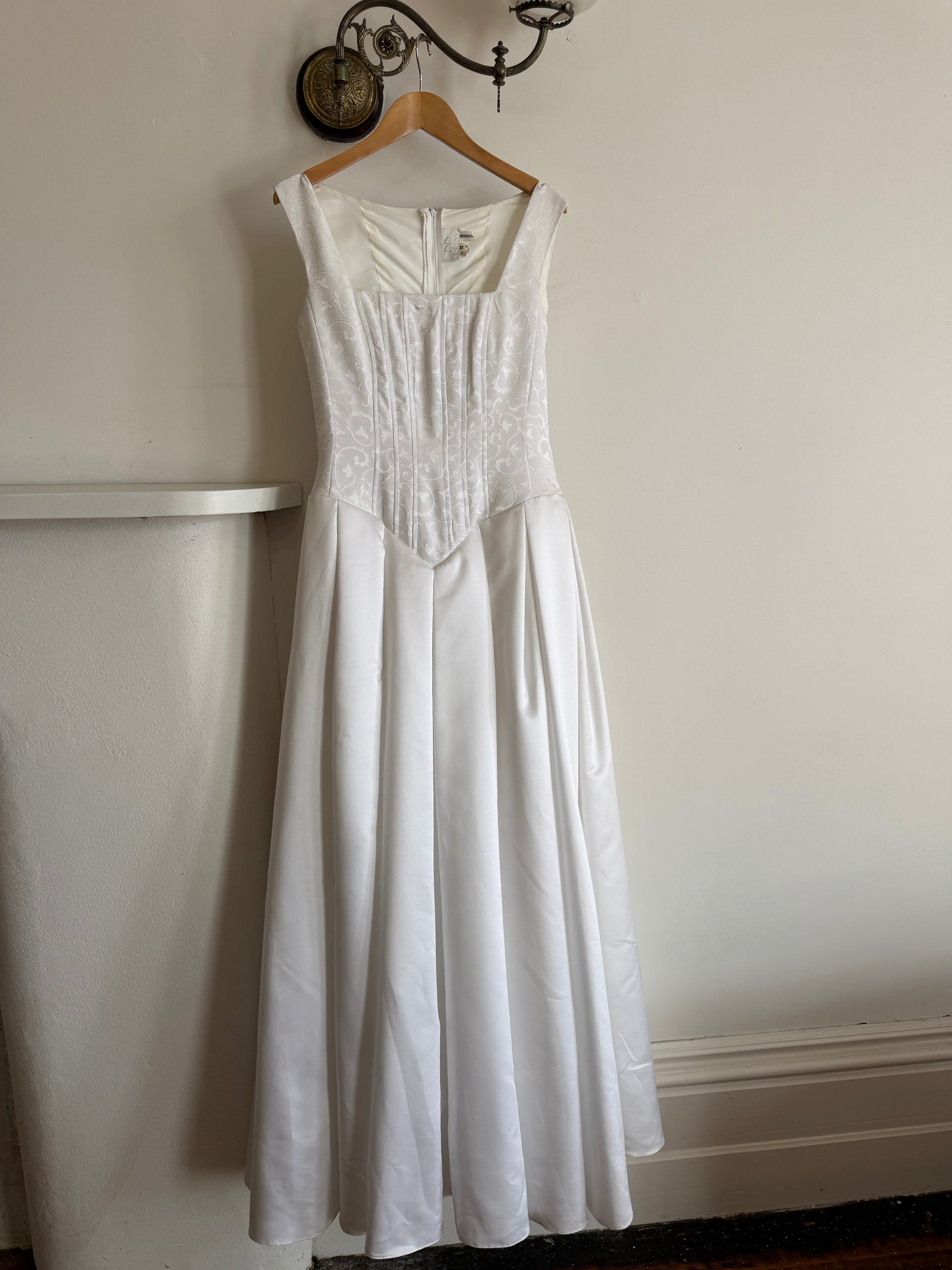 Vintage 90s Boned Jacquard Basque Waist Wedding Dress White