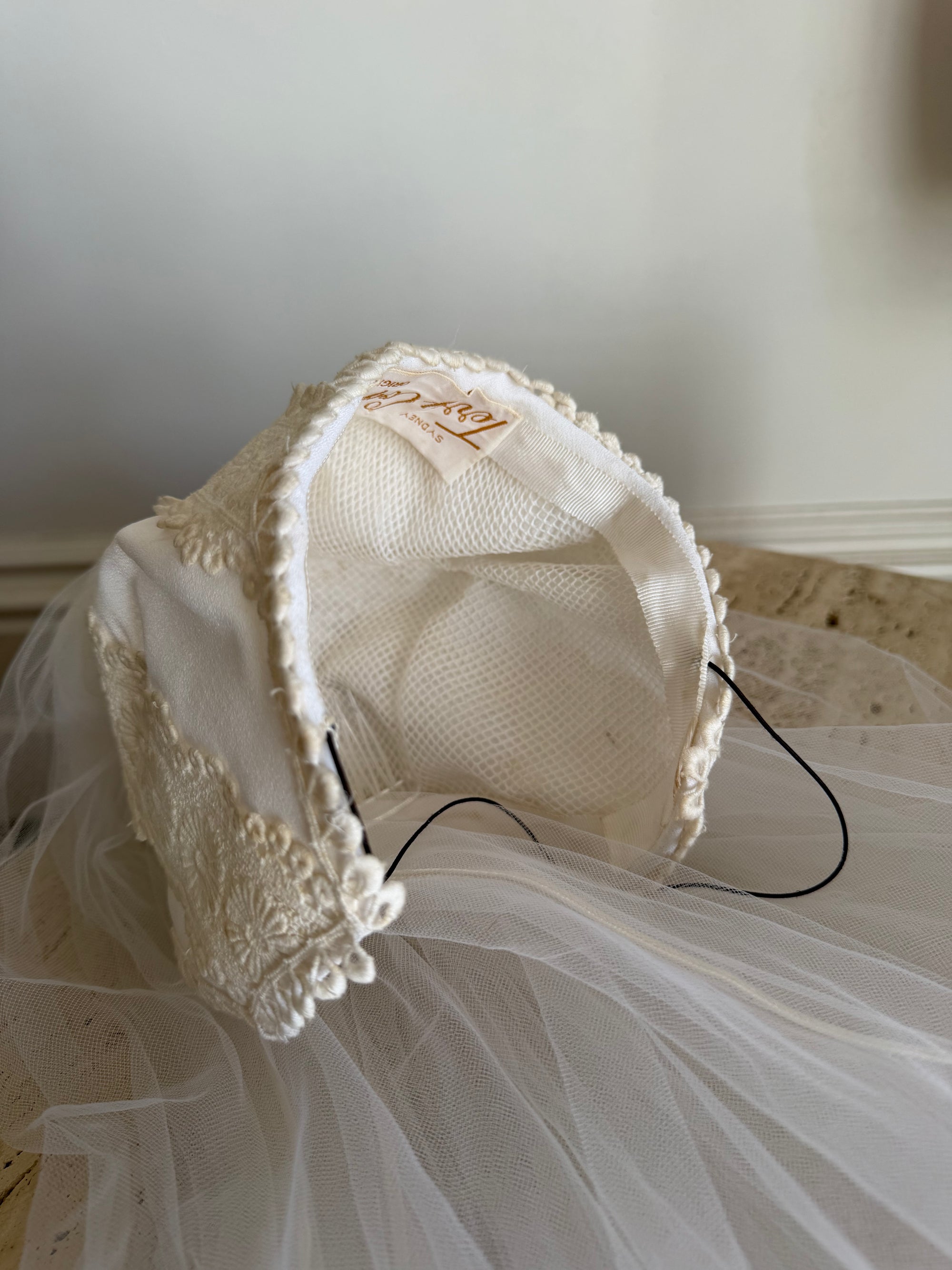 Vintage Bridal Lace Tulle Tiered Cap Veil
