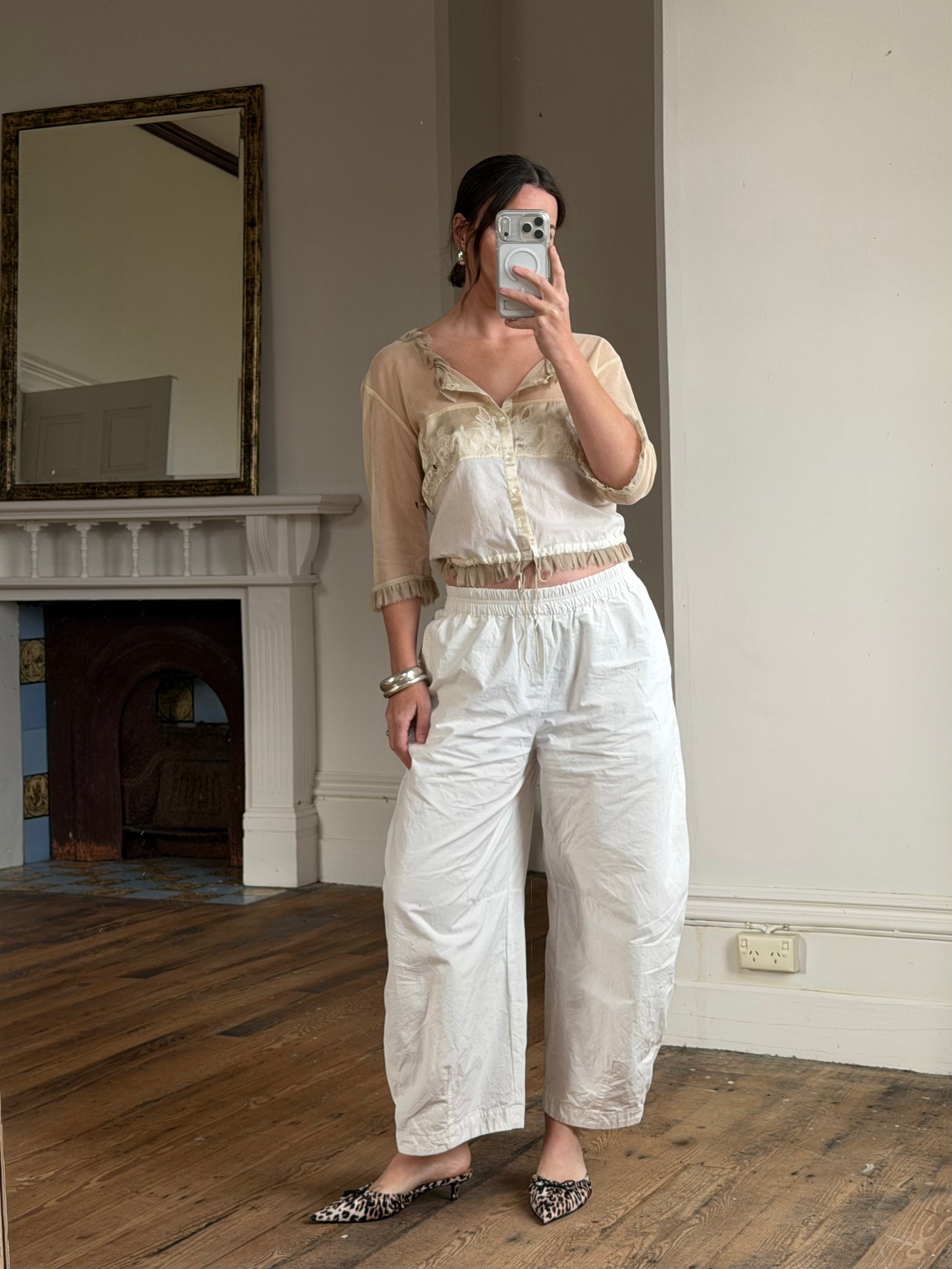 Vintage 90s Silk Ruffle Embroidered Blouse Creme