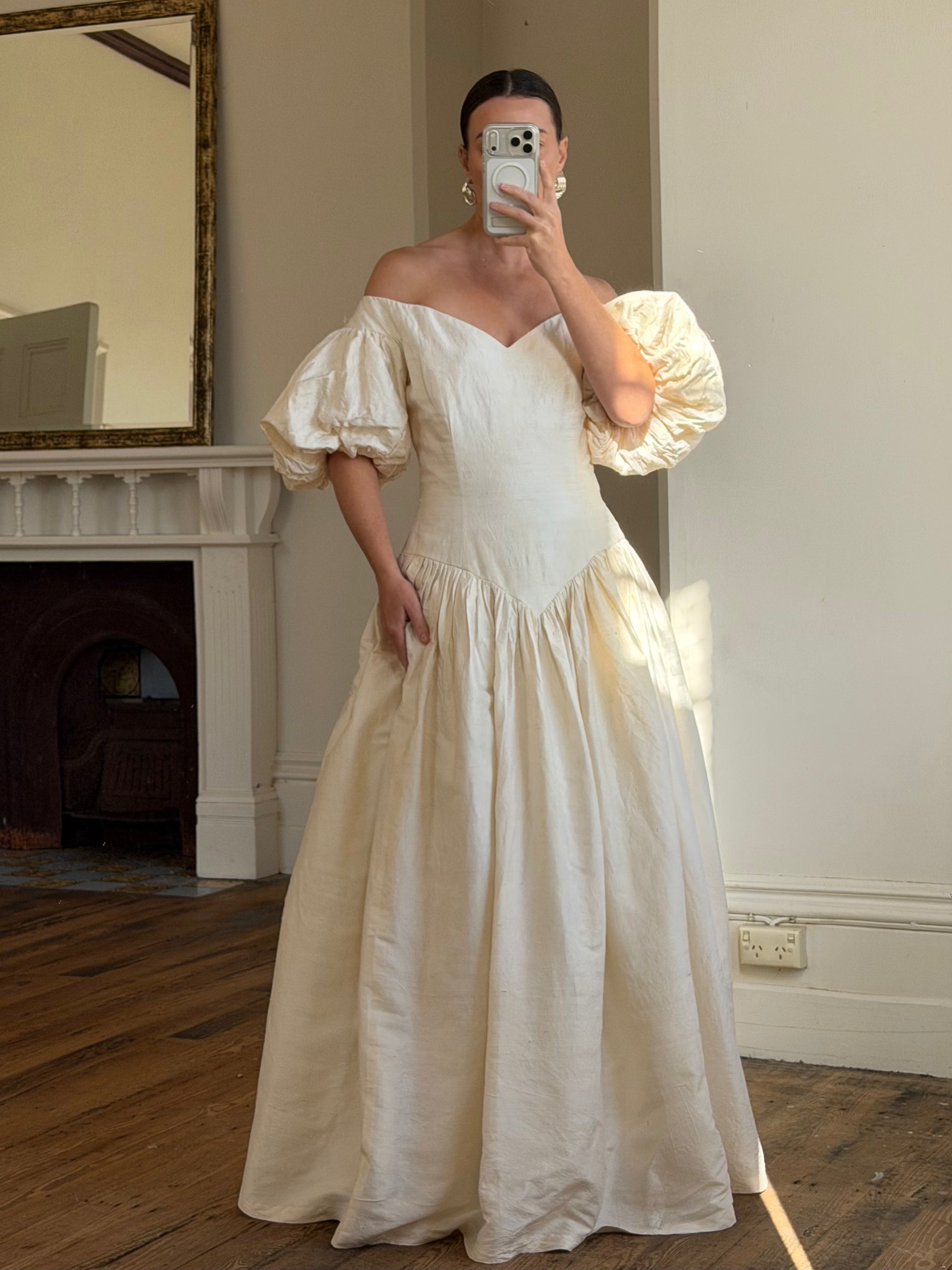 Vintage 80s Silk Dupion Puff Sleeve Bow Wedding Dress