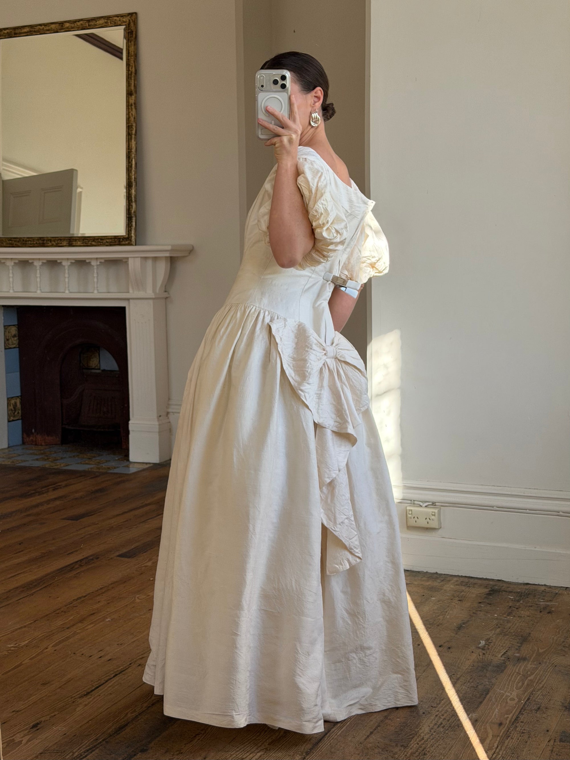 Vintage 80s Silk Dupion Puff Sleeve Bow Wedding Dress