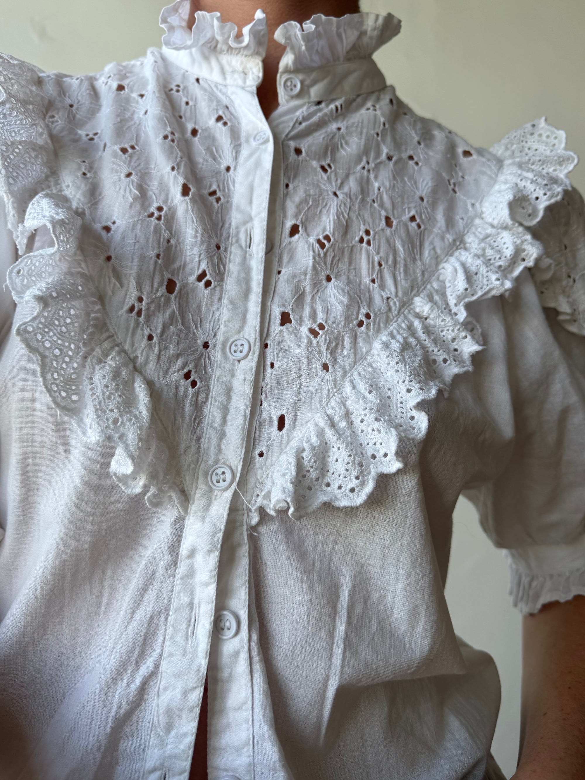 Vintage 90s Broderie Anglaise Cotton Lace Blouse