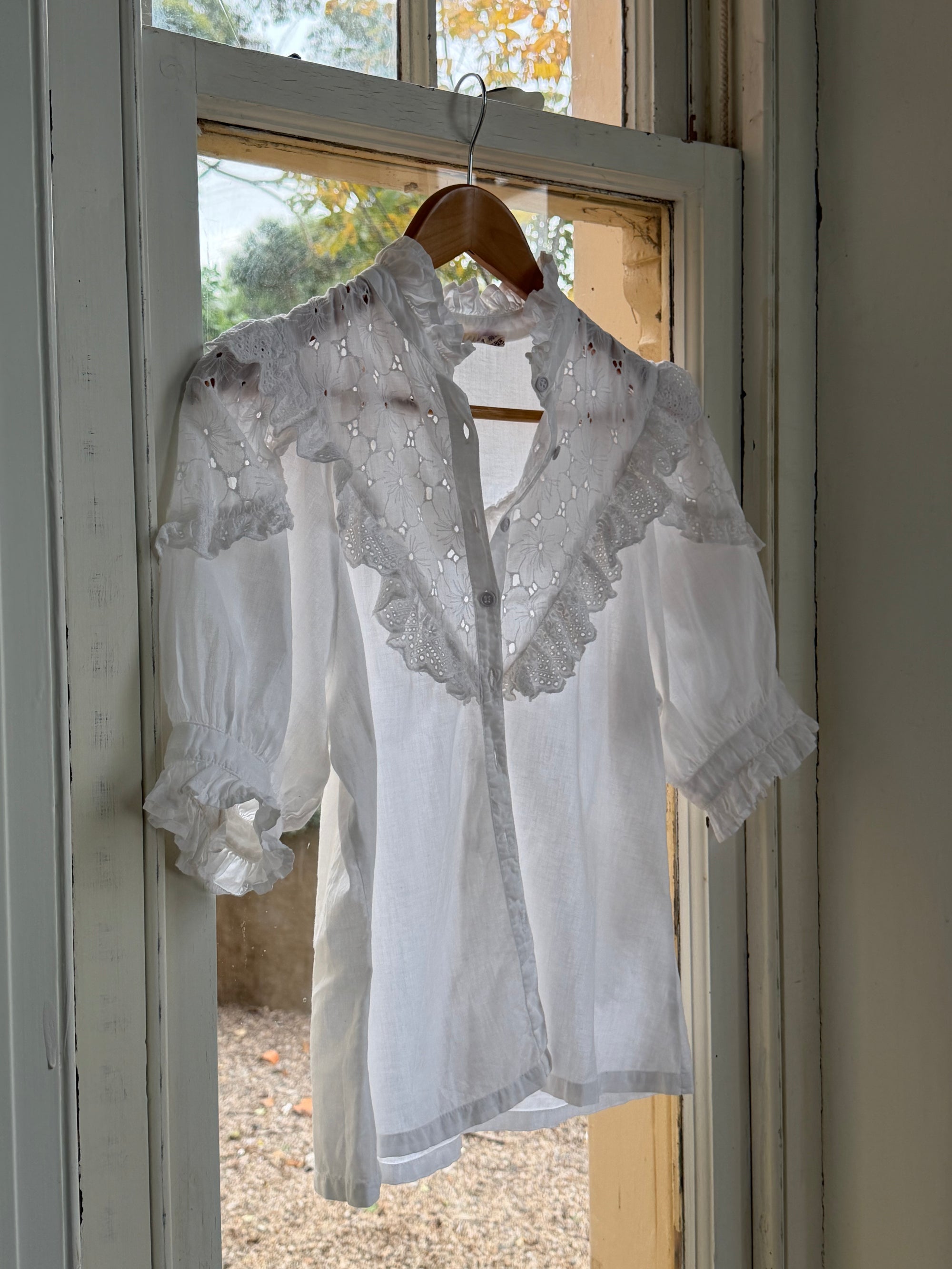 Vintage 90s Broderie Anglaise Cotton Lace Blouse