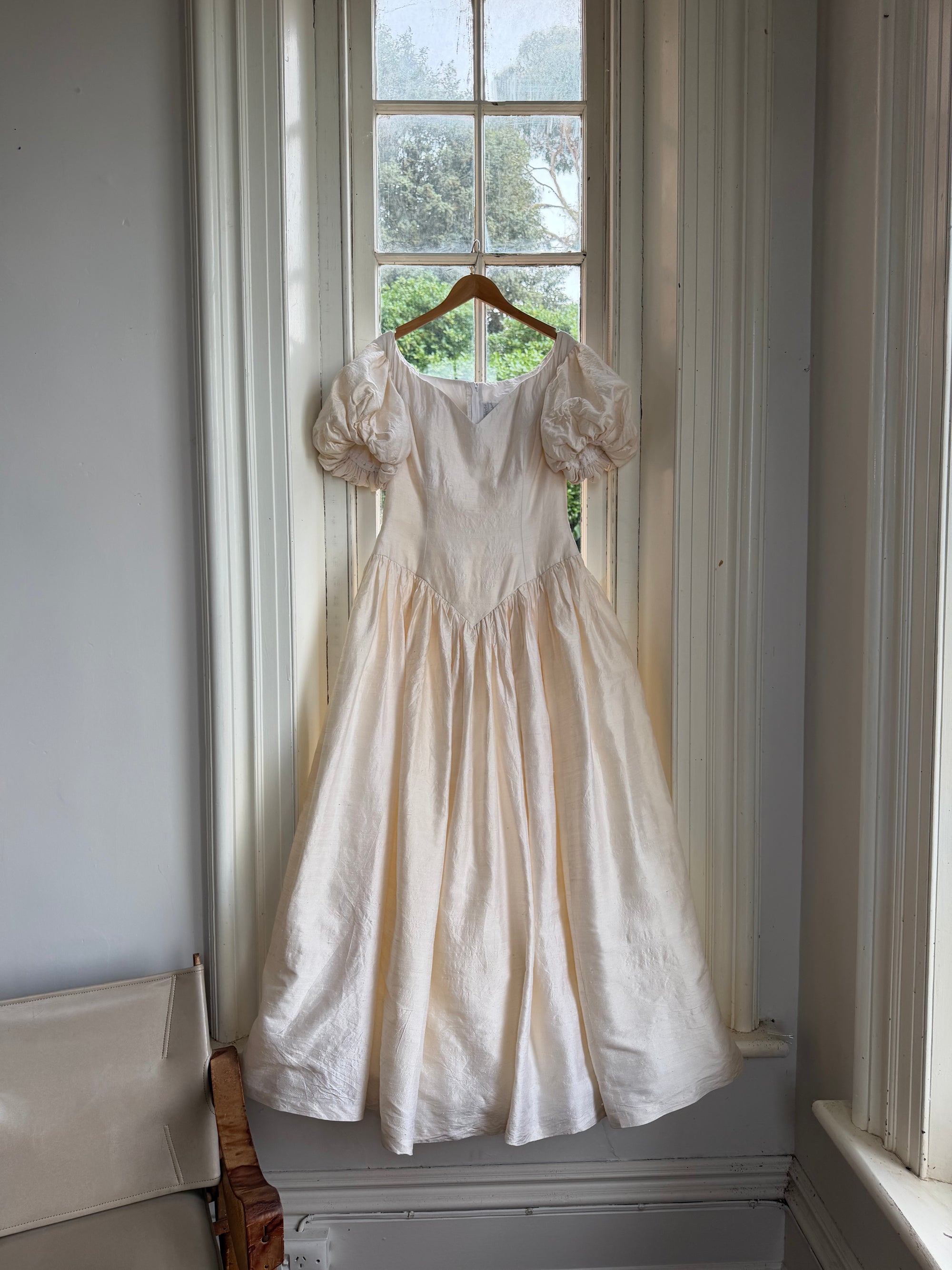 Vintage 80s Silk Dupion Puff Sleeve Bow Wedding Dress