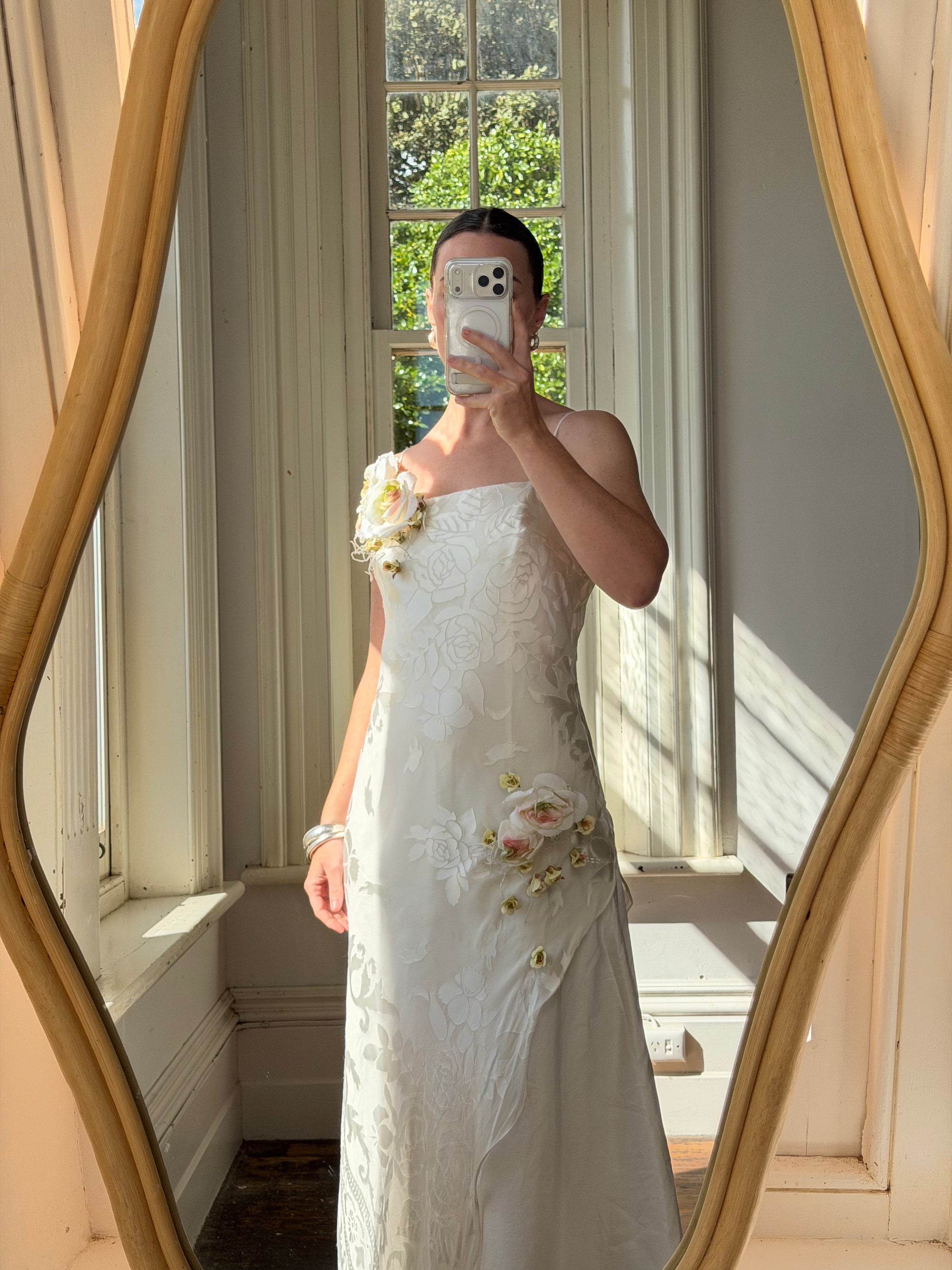 Vintage 90s Pure Silk 3D Rose Appliqué Wedding Dress White