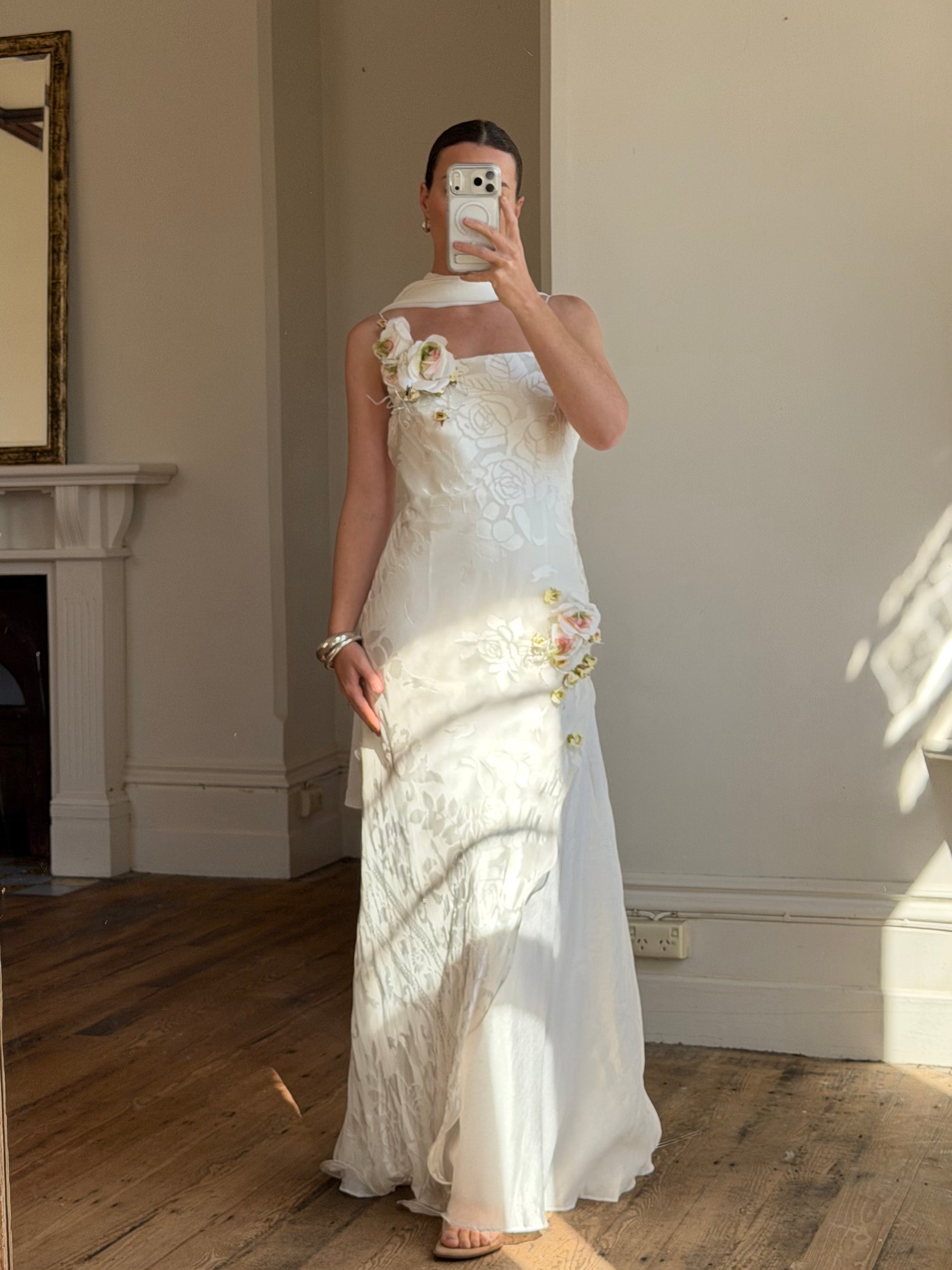 Vintage 90s Pure Silk 3D Rose Appliqué Wedding Dress White