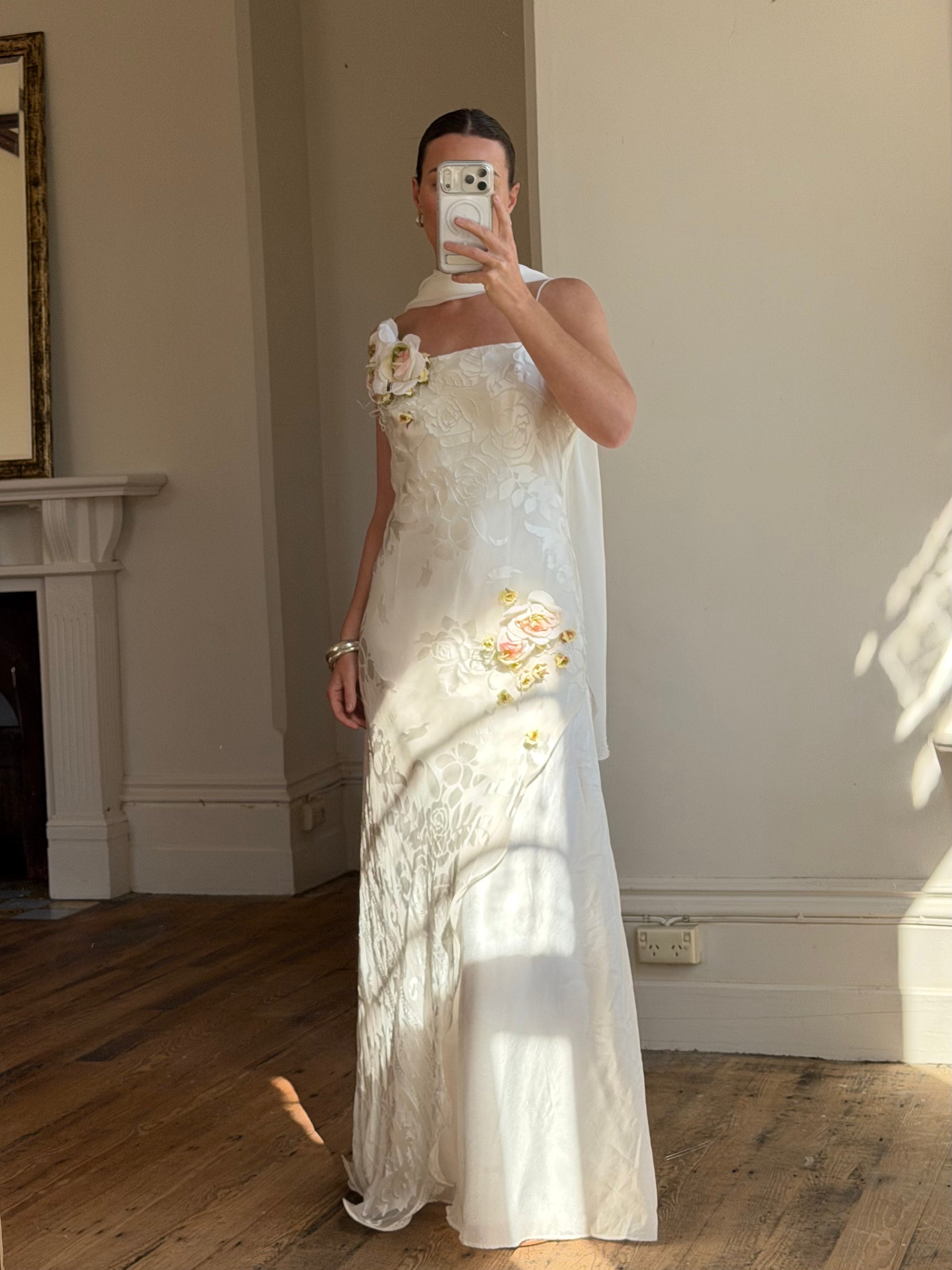 Vintage 90s Pure Silk 3D Rose Appliqué Wedding Dress White