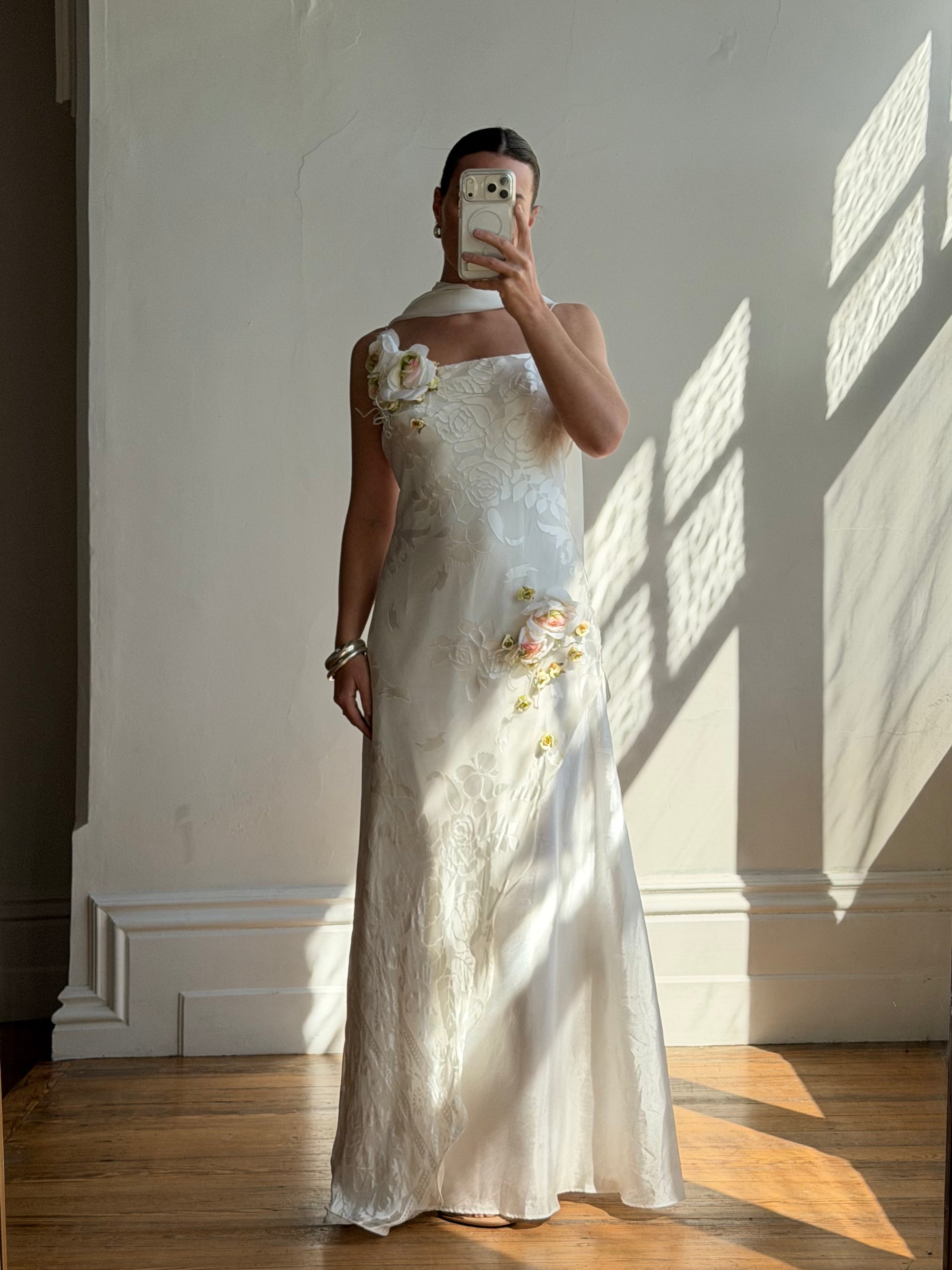Vintage 90s Pure Silk 3D Rose Appliqué Wedding Dress White