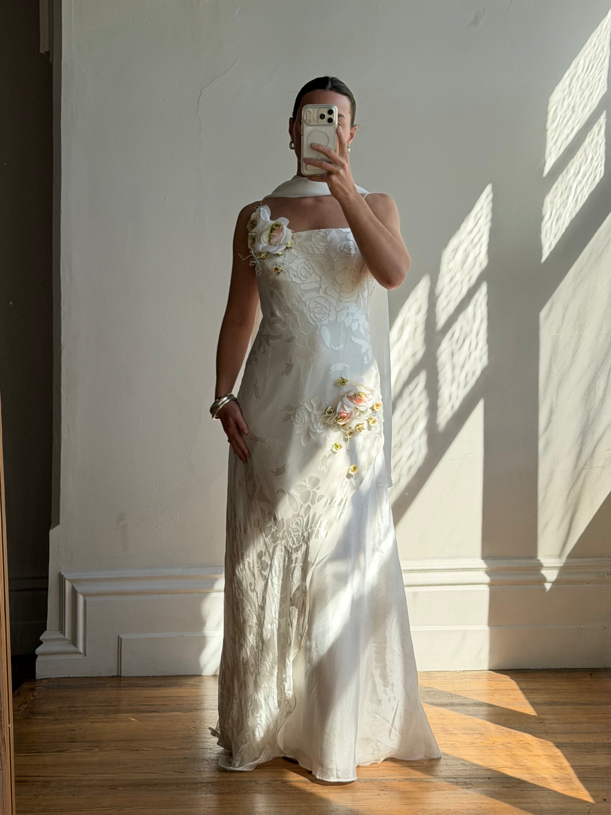 Vintage 90s Pure Silk 3D Rose Appliqué Wedding Dress White