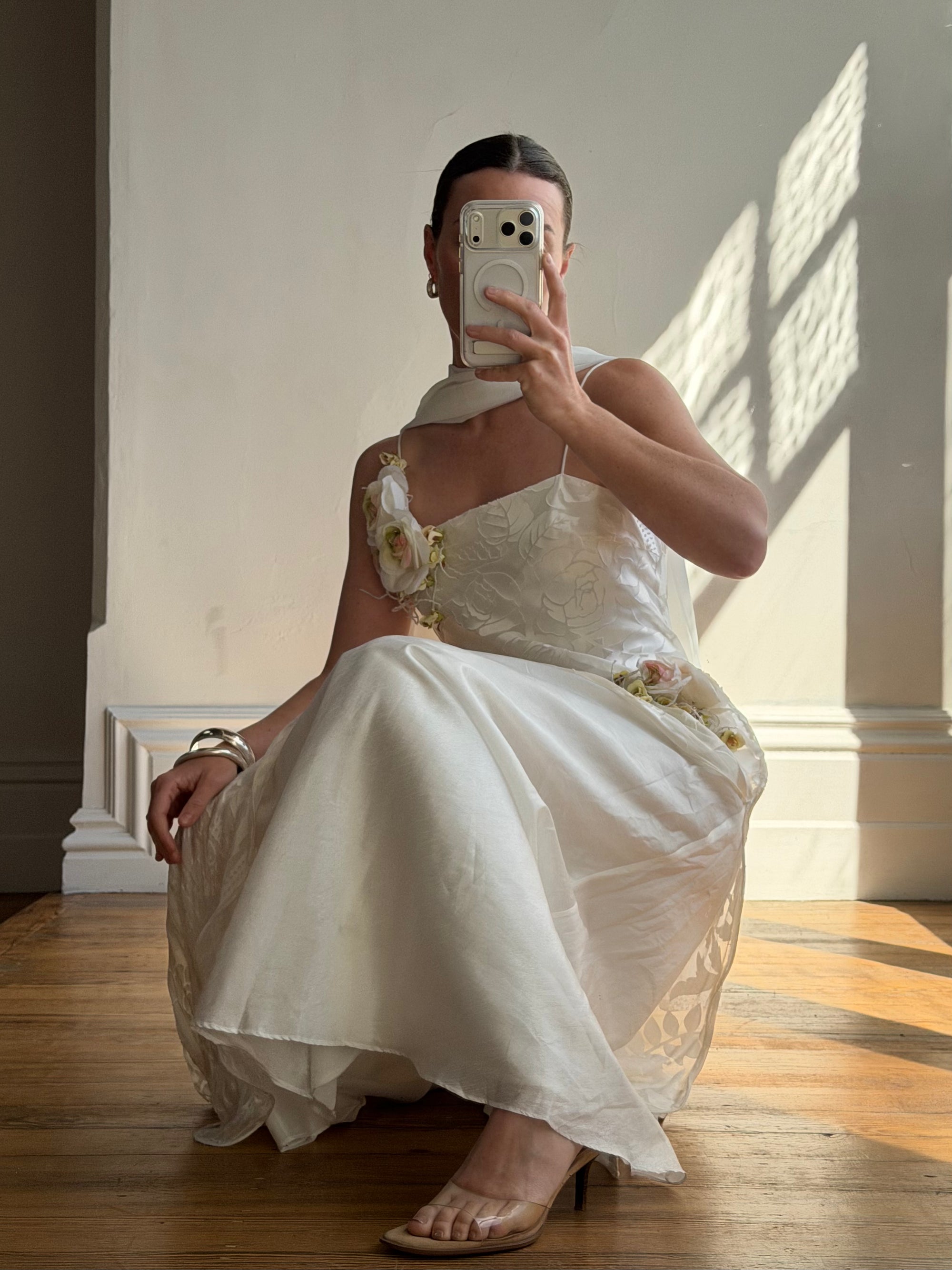 Vintage 90s Pure Silk 3D Rose Appliqué Wedding Dress White