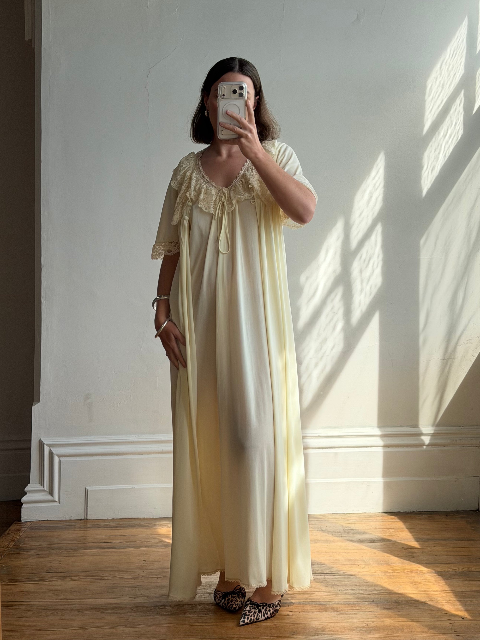Vintage 80s Creme Lace Peignoir and Slip Set