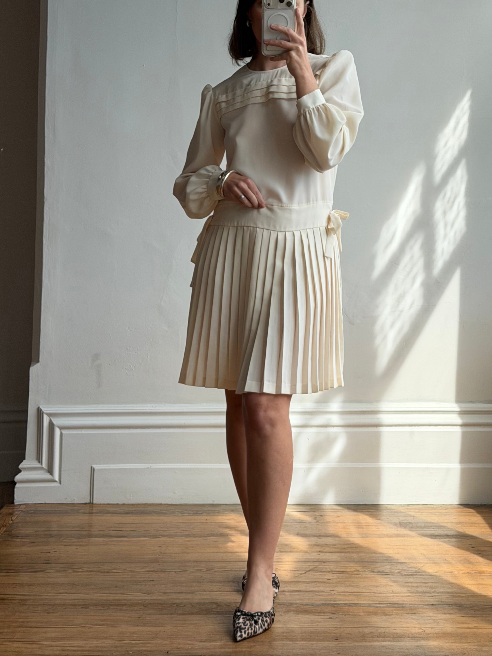 Vintage 70s Pleated Bow Waist Dress