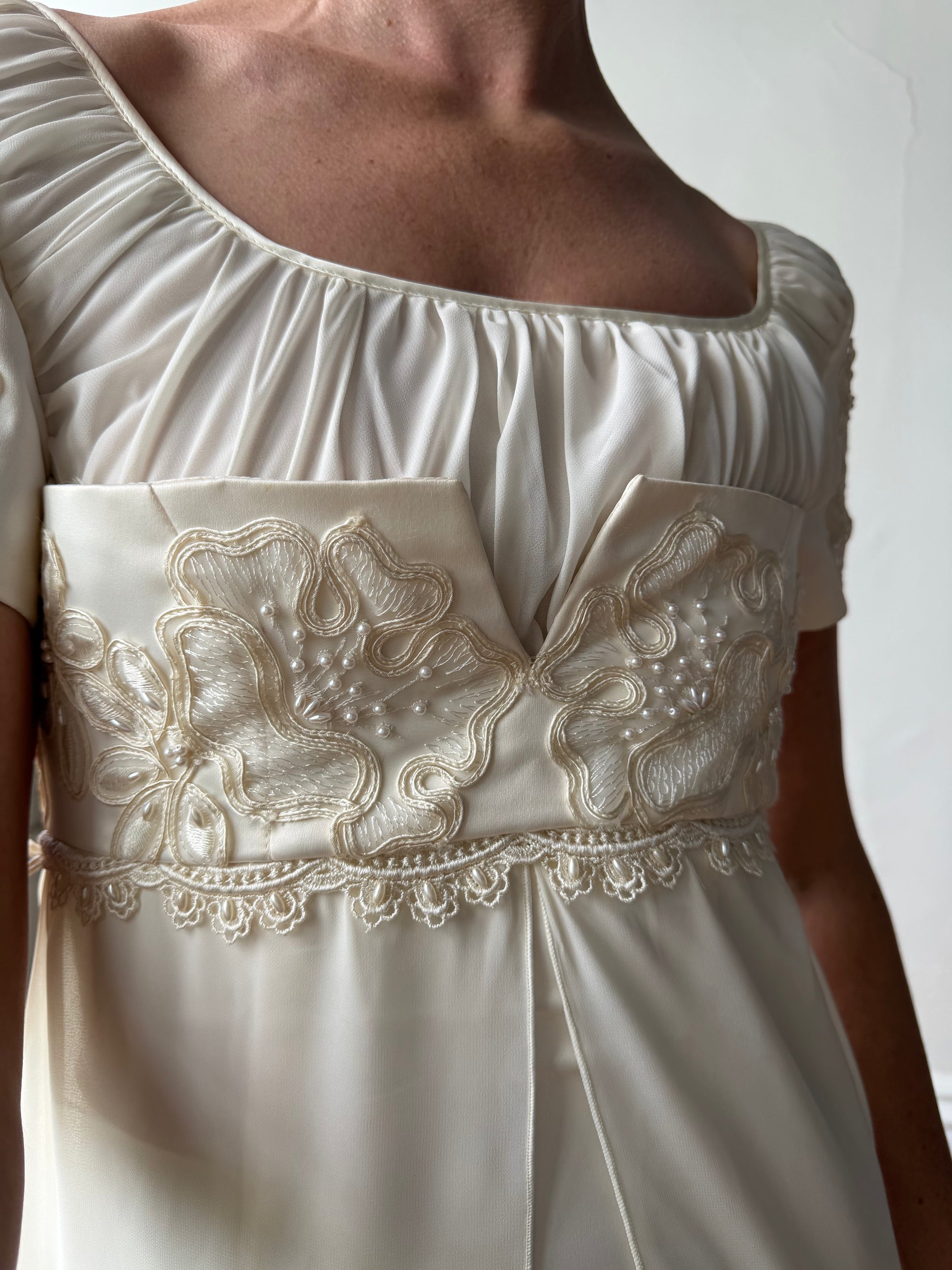 Vintage 90s Romantic Cap Sleeve Wedding Gown