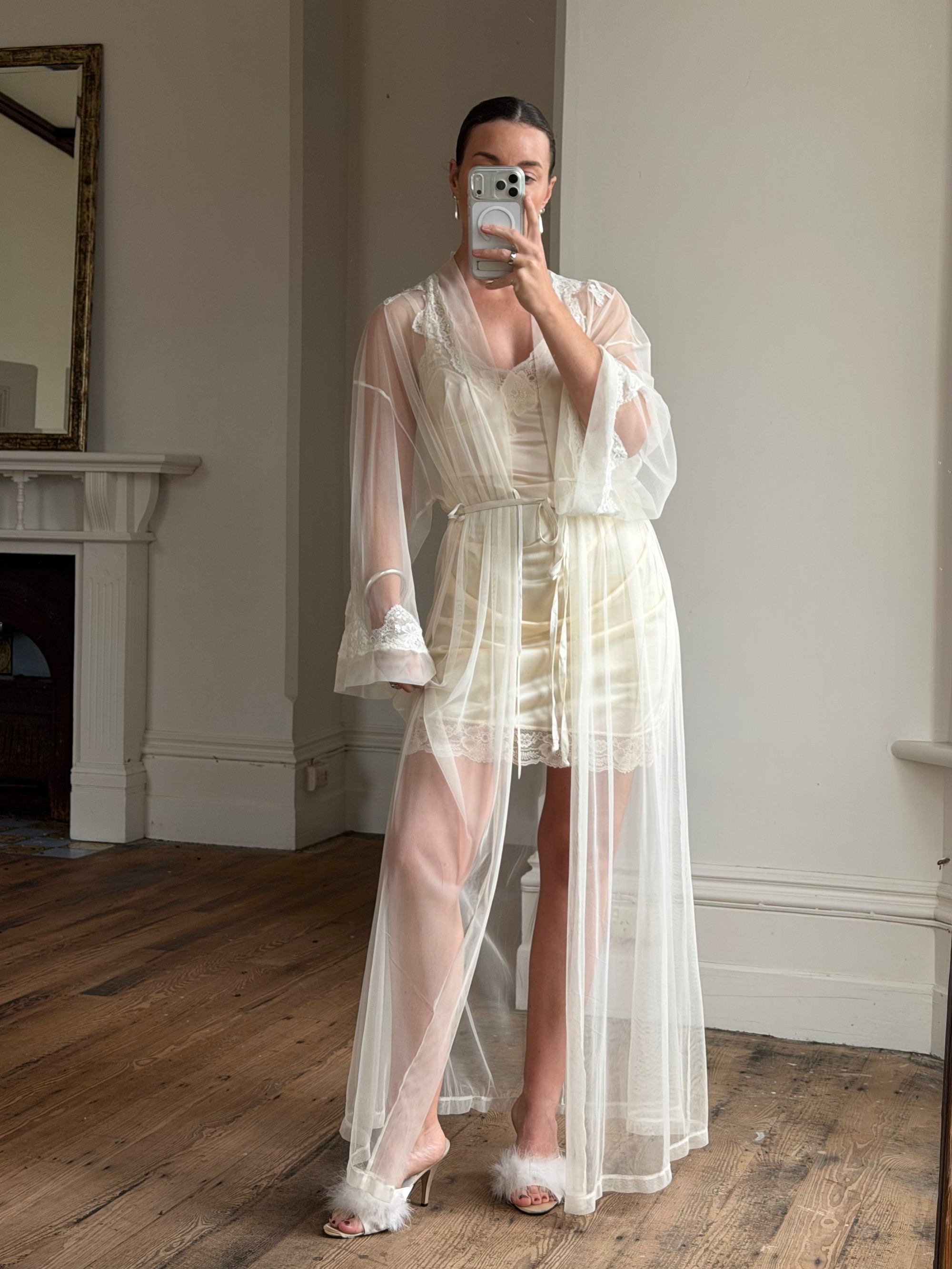 Vintage Y2K Sheer Victoria's Secret Lace Applique Tie Robe