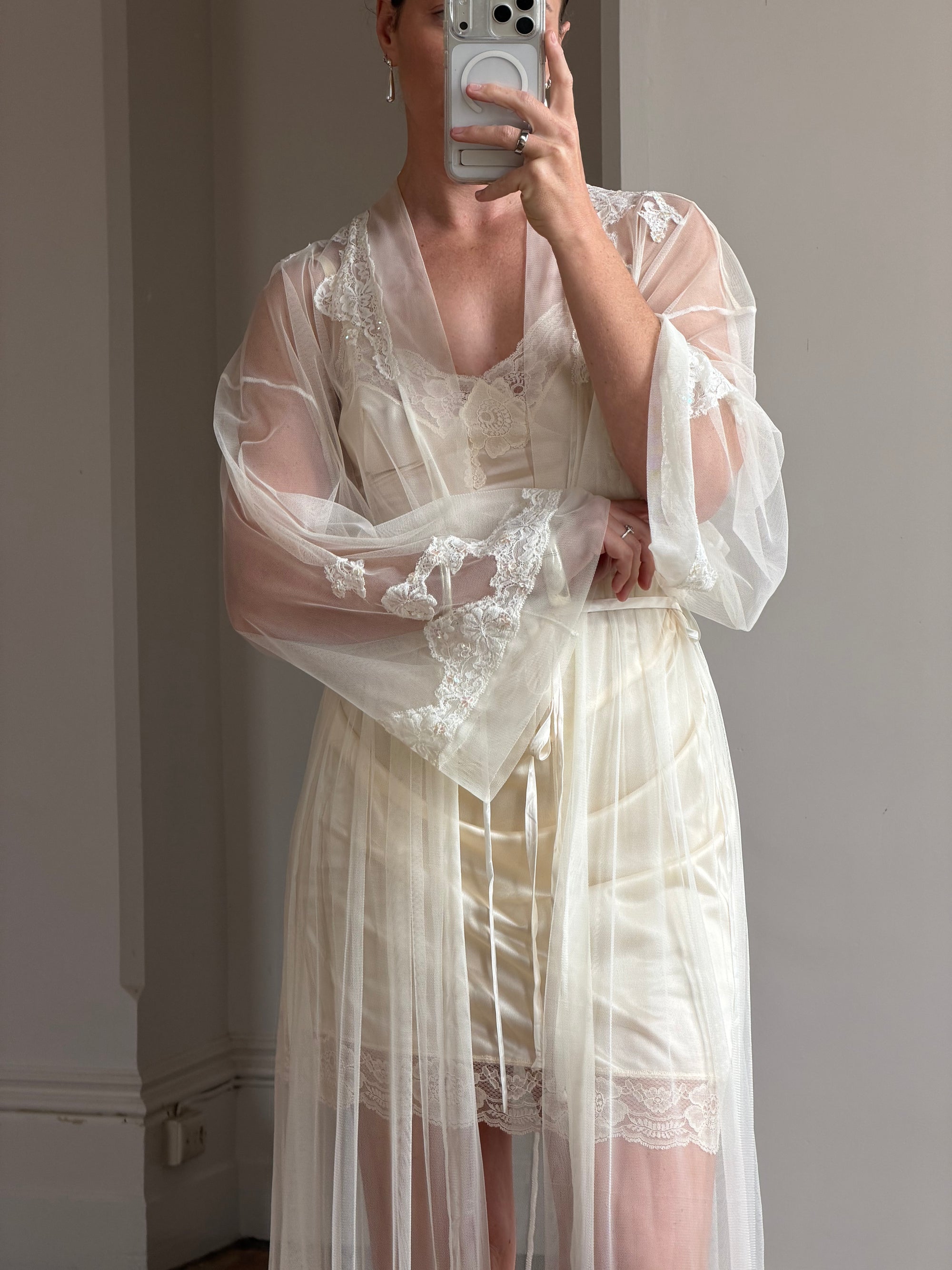 Vintage Y2K Sheer Victoria's Secret Lace Applique Tie Robe