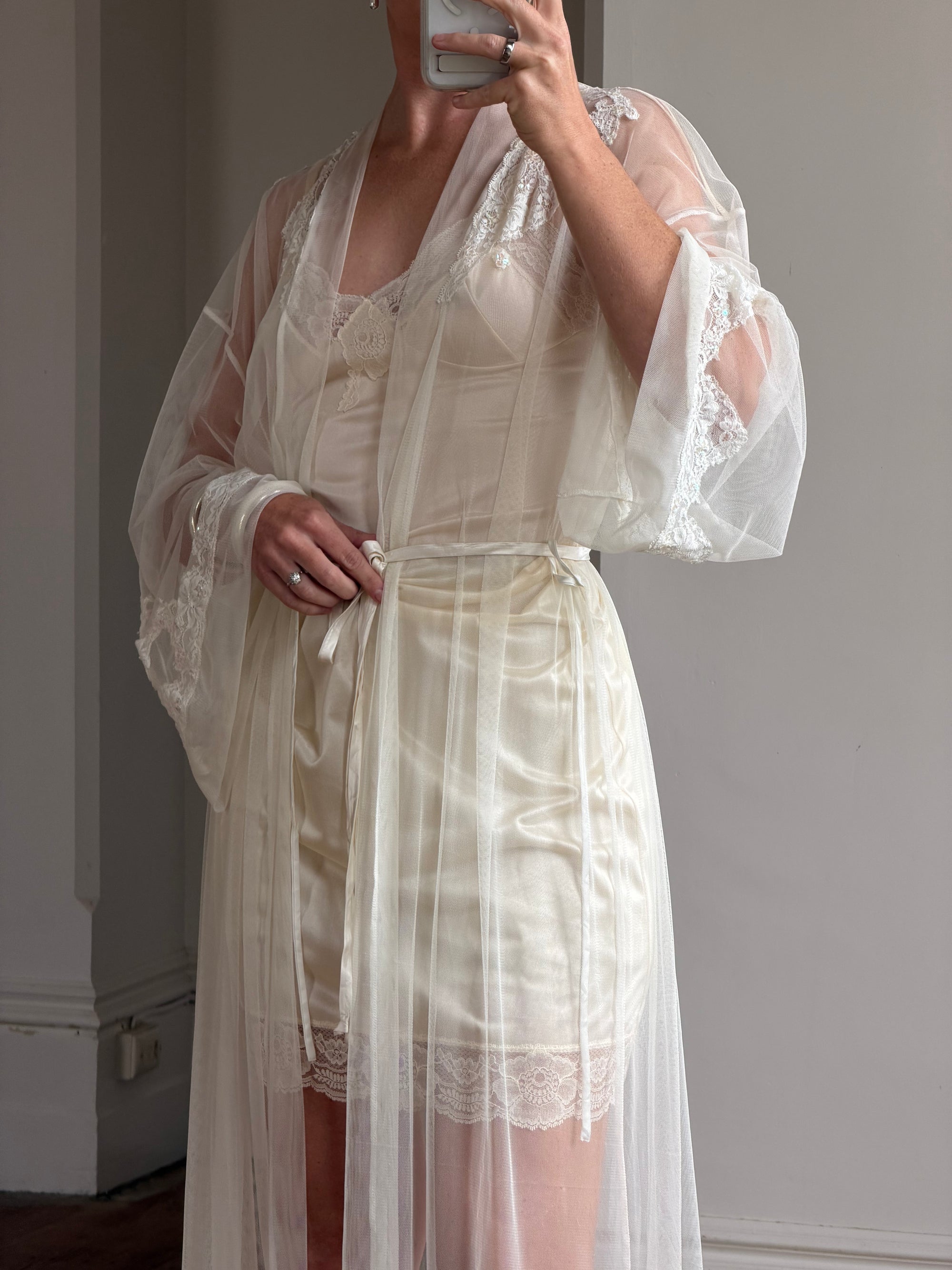 Vintage Y2K Sheer Victoria's Secret Lace Applique Tie Robe
