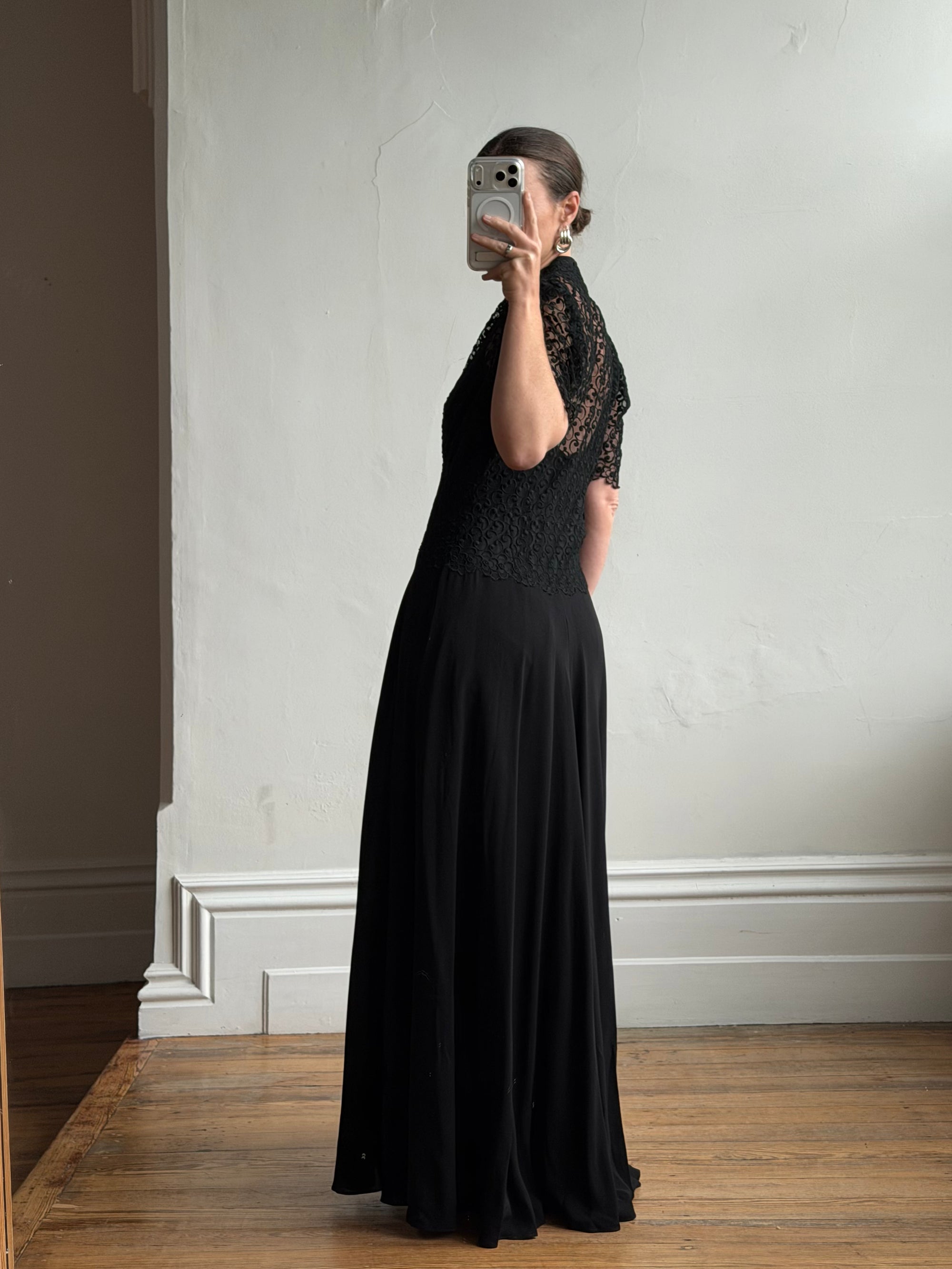Vintage 40s Guipure Lace Short Sleeved Gown Noir