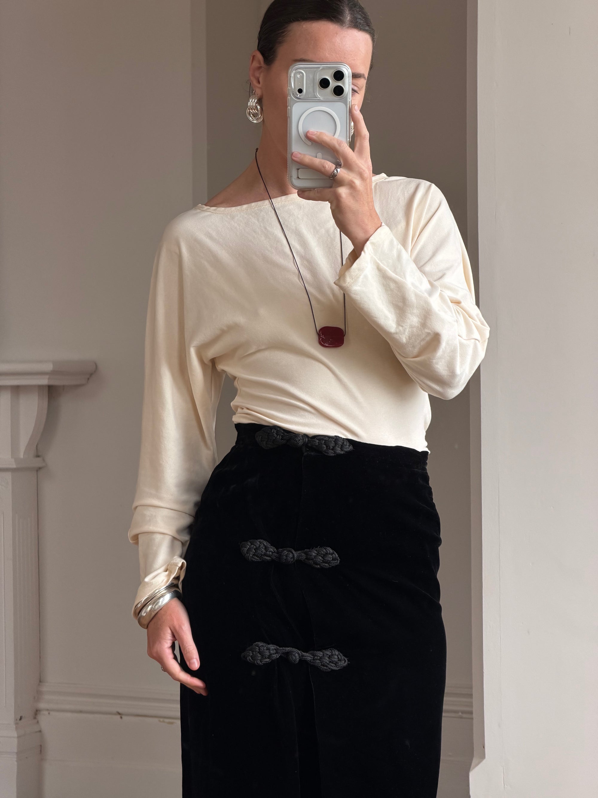 Vintage 80s Valentino Frog Closure Velvet Pencil Wrap Skirt Noir