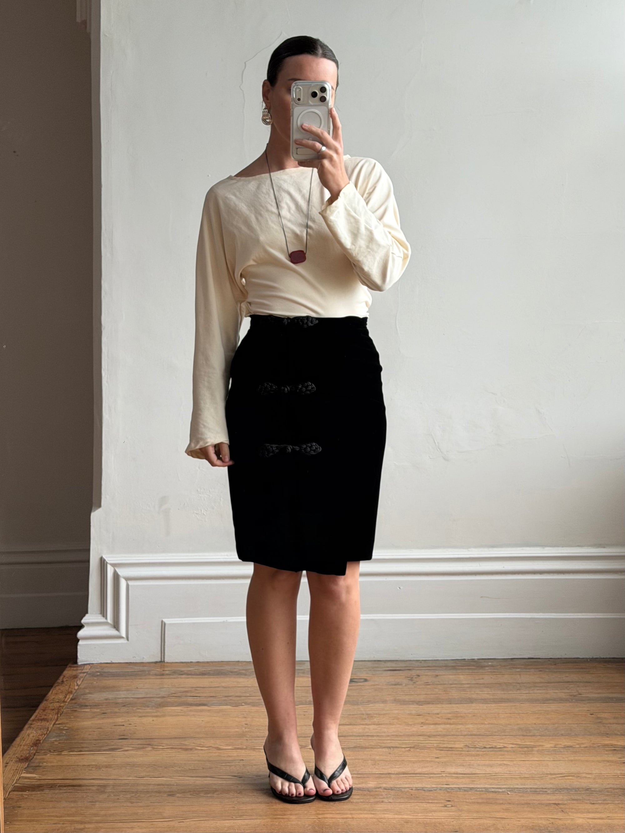 Vintage 80s Valentino Frog Closure Velvet Pencil Wrap Skirt Noir