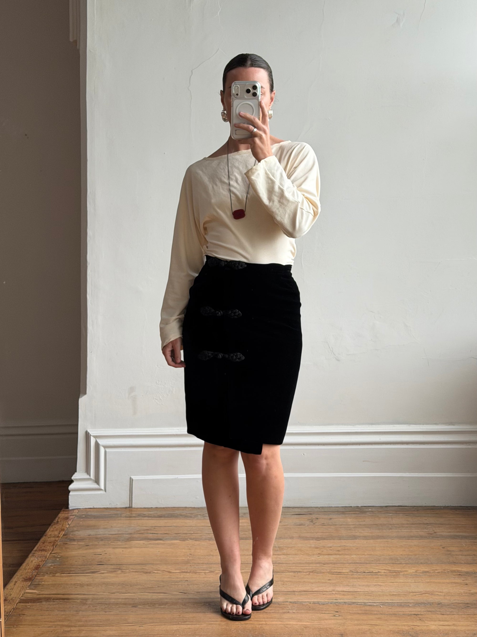 Vintage 80s Valentino Frog Closure Velvet Pencil Wrap Skirt Noir