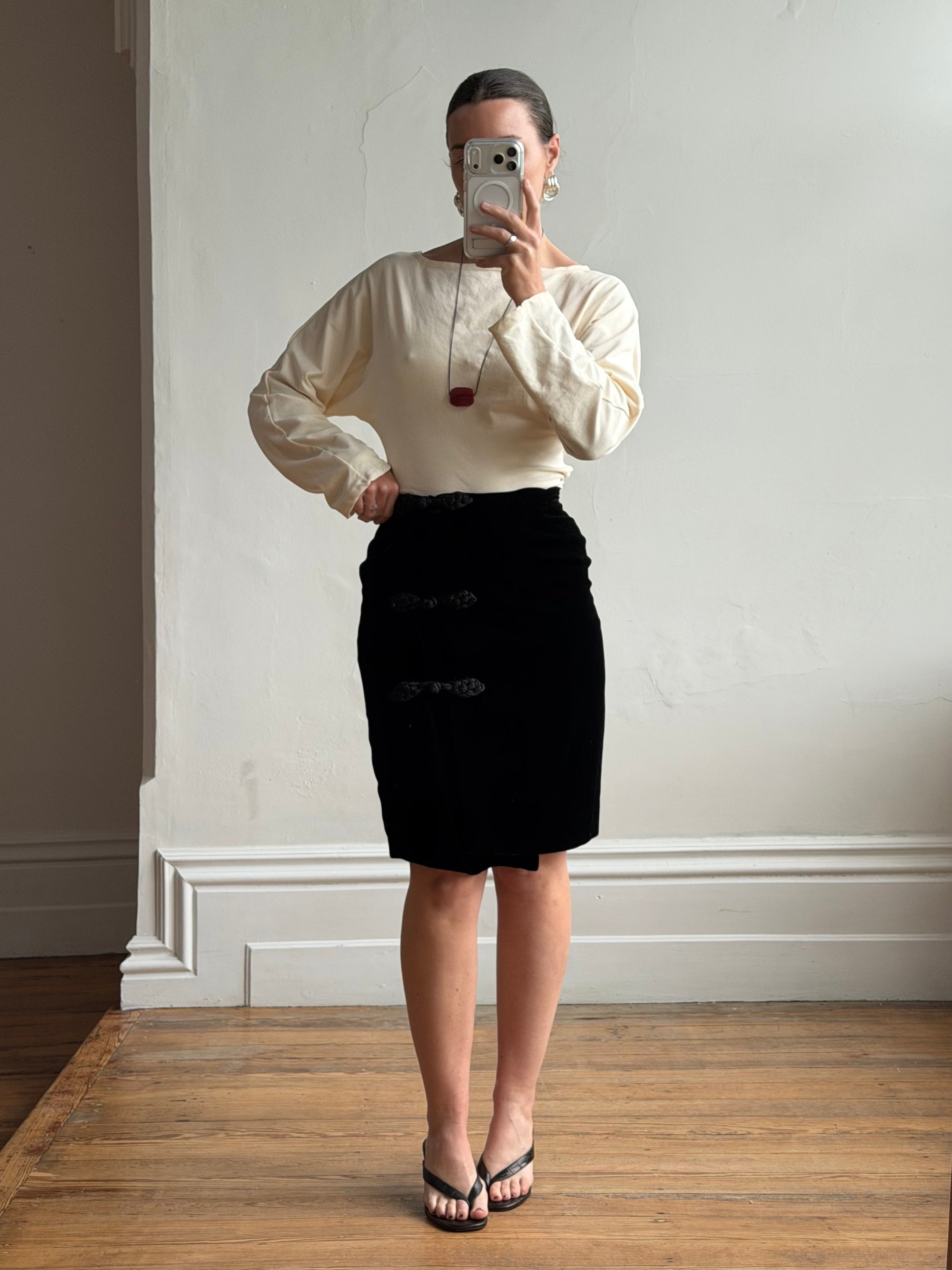 Vintage 80s Valentino Frog Closure Velvet Pencil Wrap Skirt Noir