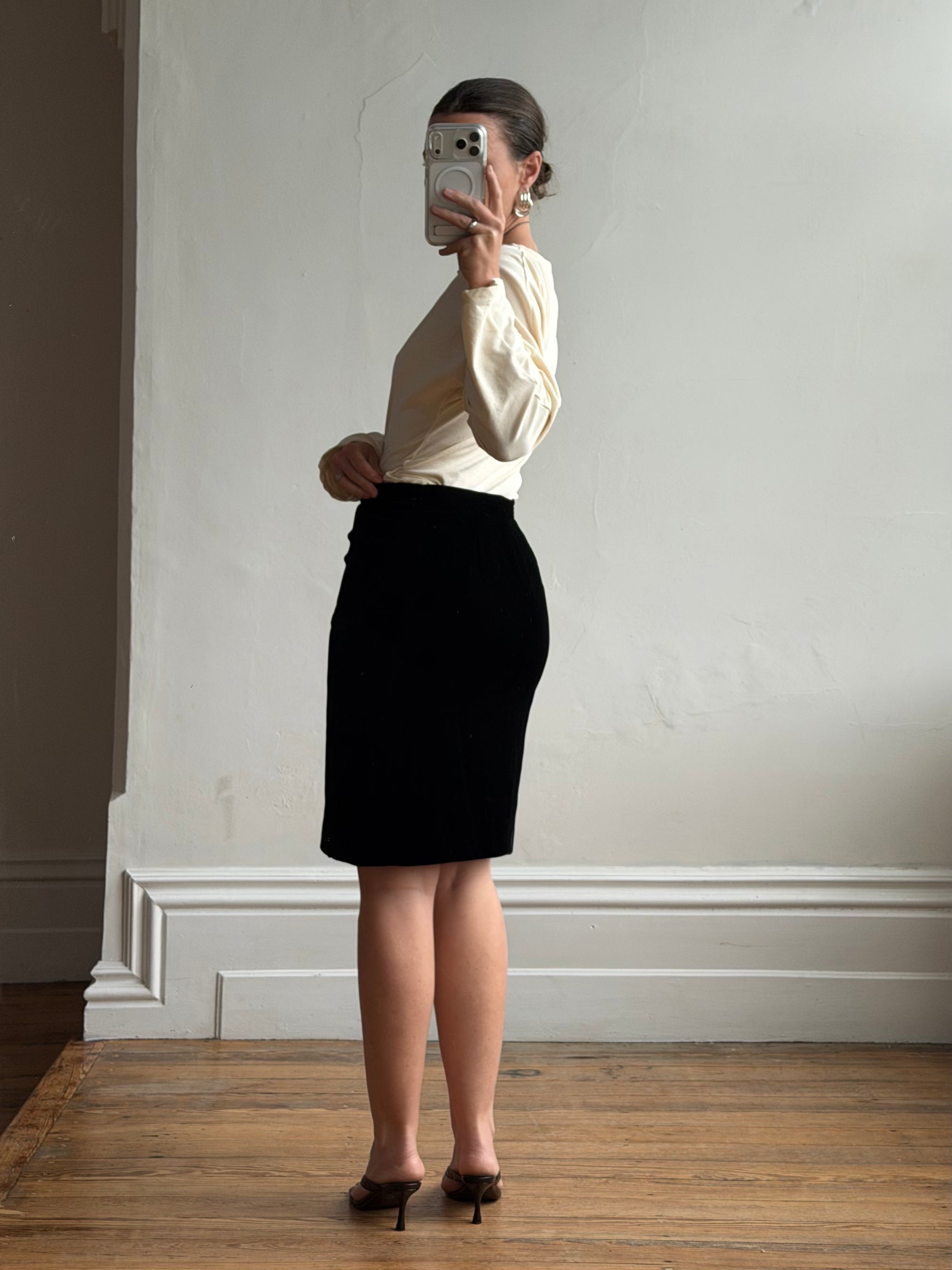Vintage 80s Valentino Frog Closure Velvet Pencil Wrap Skirt Noir