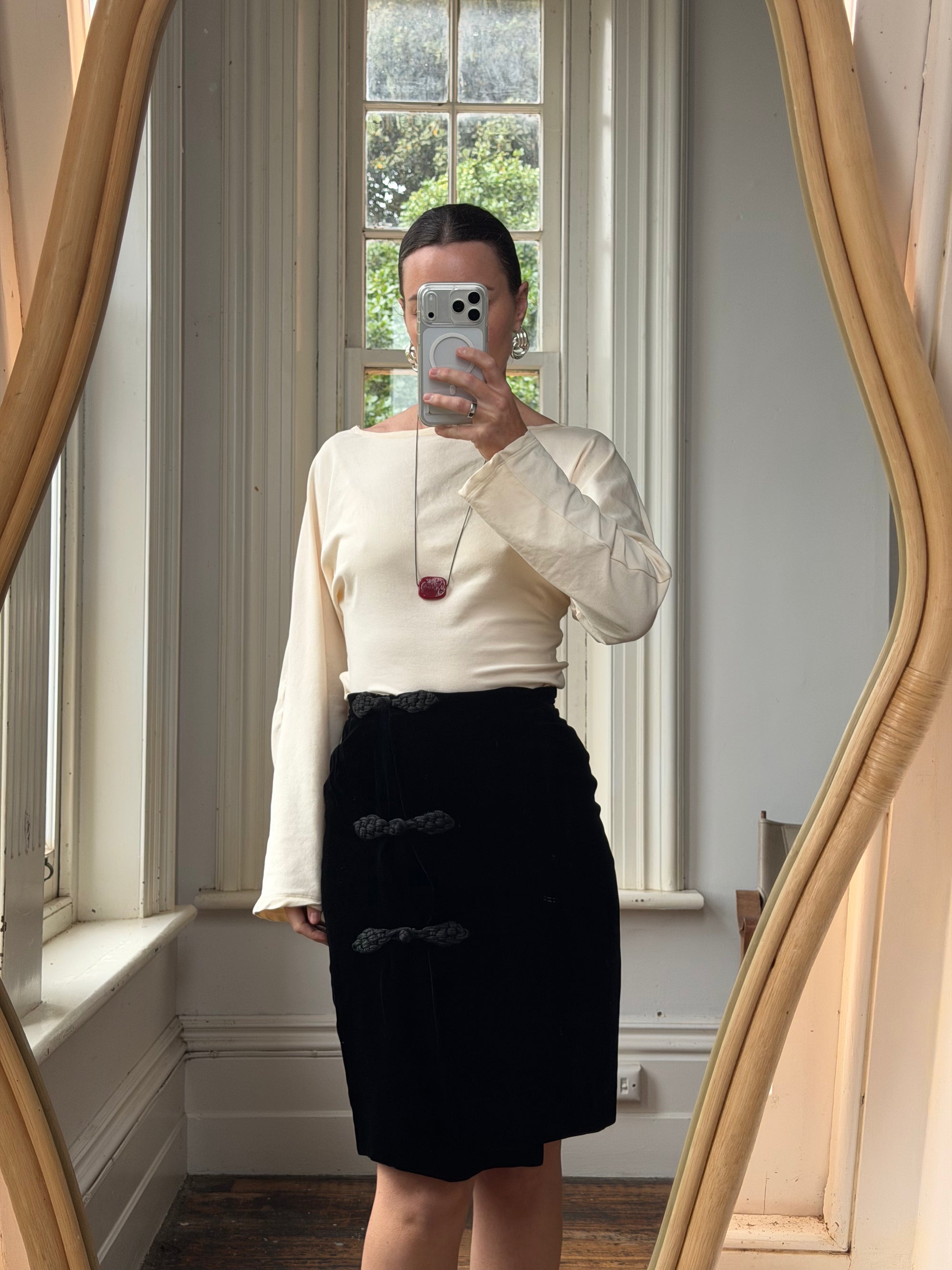 Vintage 80s Valentino Frog Closure Velvet Pencil Wrap Skirt Noir