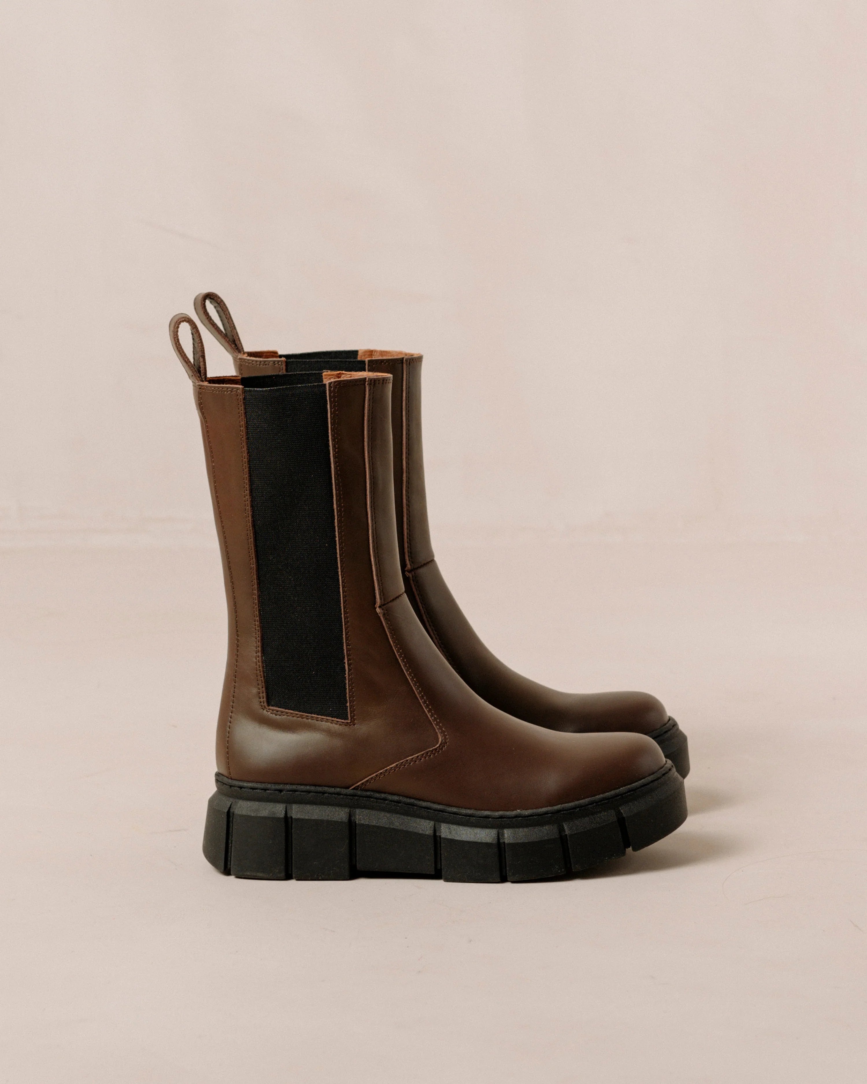 Alohas Armor Brown Leather Boots